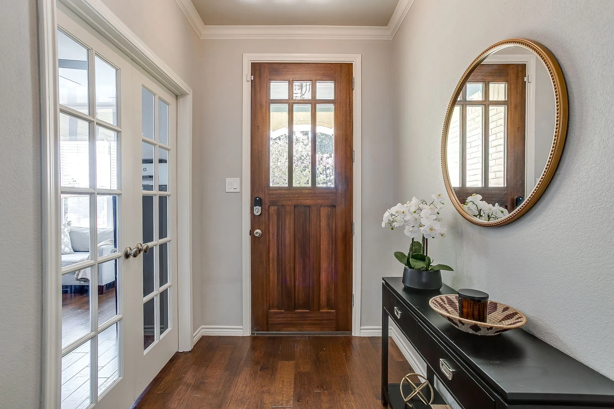 Single Family Residence For Sale in Tarrant County , 2417 Ryan Avenue, Fort Worth, Texas 76110, 3 Bedroom, 3 Bathroom, 2 Garage spaces, 2,362 Sqft, built in 2015, mls#21402893, Real Estate Agent in Fort Worth, Homes For Sale in Tarrant county, Homes For Sale in Fort Worth, Realtor in Fort Worth Texas, Real Estate Brokerage Independent Realty Texas, Luminita Cordes Realtor