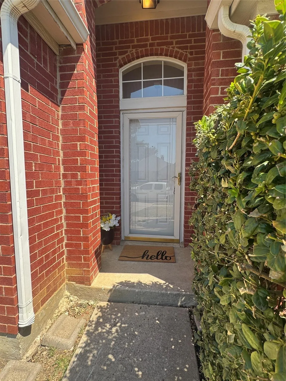 Single Family Residence For Rent in Denton County , 2405 Kariba Lane, Denton, Texas 76210, 4 Bedroom, 2 Bathroom, 2 Garage spaces, 1,866 Sqft, built in 1999, mls#21407426, Real Estate Agent in Denton, Homes For Rent in Denton county, Homes For Rent in Denton, Realtor in Denton Texas, Real Estate Brokerage Independent Realty Texas, Luminita Cordes Realtor