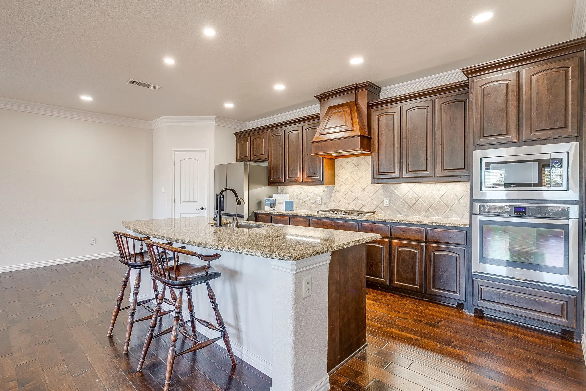 Single Family Residence For Rent in Parker County , 213 Park Villa Lane, Aledo, Texas 76008, 3 Bedroom, 3 Bathroom, 2 Garage spaces, 2,812 Sqft, built in 2016, mls#21407427, Real Estate Agent in Aledo, Homes For Rent in Parker county, Homes For Rent in Aledo, Realtor in Aledo Texas, Real Estate Brokerage Independent Realty Texas, Luminita Cordes Realtor
