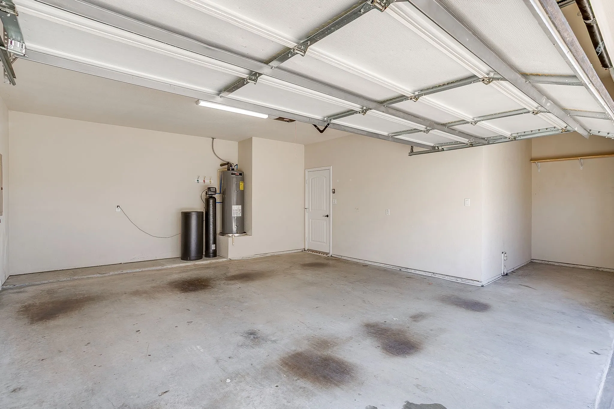 Single Family Residence For Rent in Parker County , 213 Park Villa Lane, Aledo, Texas 76008, 3 Bedroom, 3 Bathroom, 2 Garage spaces, 2,812 Sqft, built in 2016, mls#21407427, Real Estate Agent in Aledo, Homes For Rent in Parker county, Homes For Rent in Aledo, Realtor in Aledo Texas, Real Estate Brokerage Independent Realty Texas, Luminita Cordes Realtor