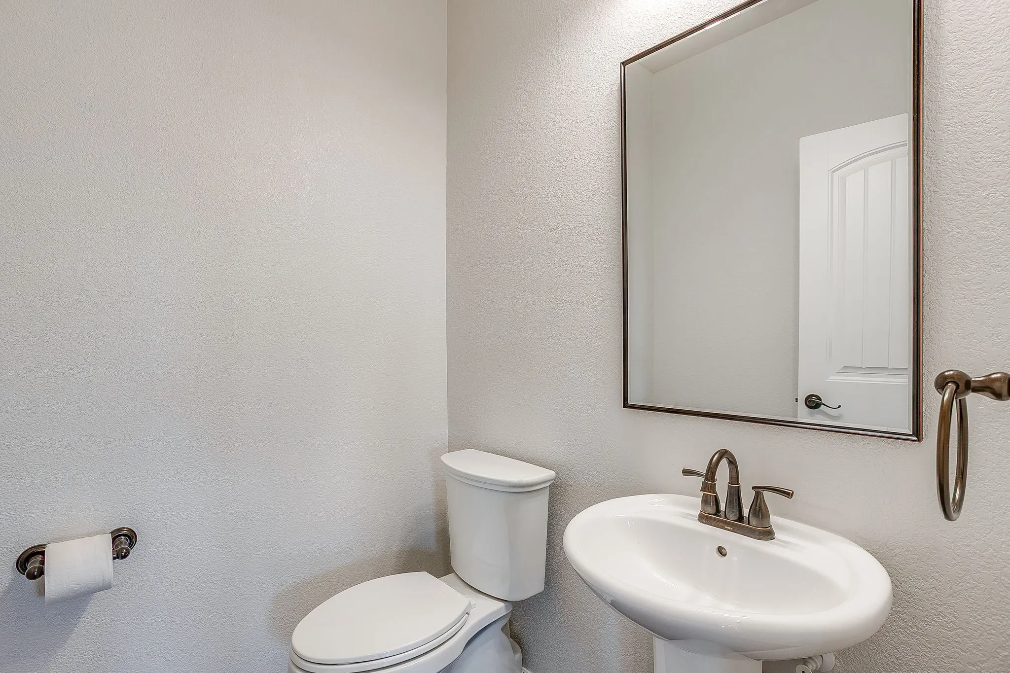 Single Family Residence For Rent in Parker County , 213 Park Villa Lane, Aledo, Texas 76008, 3 Bedroom, 3 Bathroom, 2 Garage spaces, 2,812 Sqft, built in 2016, mls#21407427, Real Estate Agent in Aledo, Homes For Rent in Parker county, Homes For Rent in Aledo, Realtor in Aledo Texas, Real Estate Brokerage Independent Realty Texas, Luminita Cordes Realtor