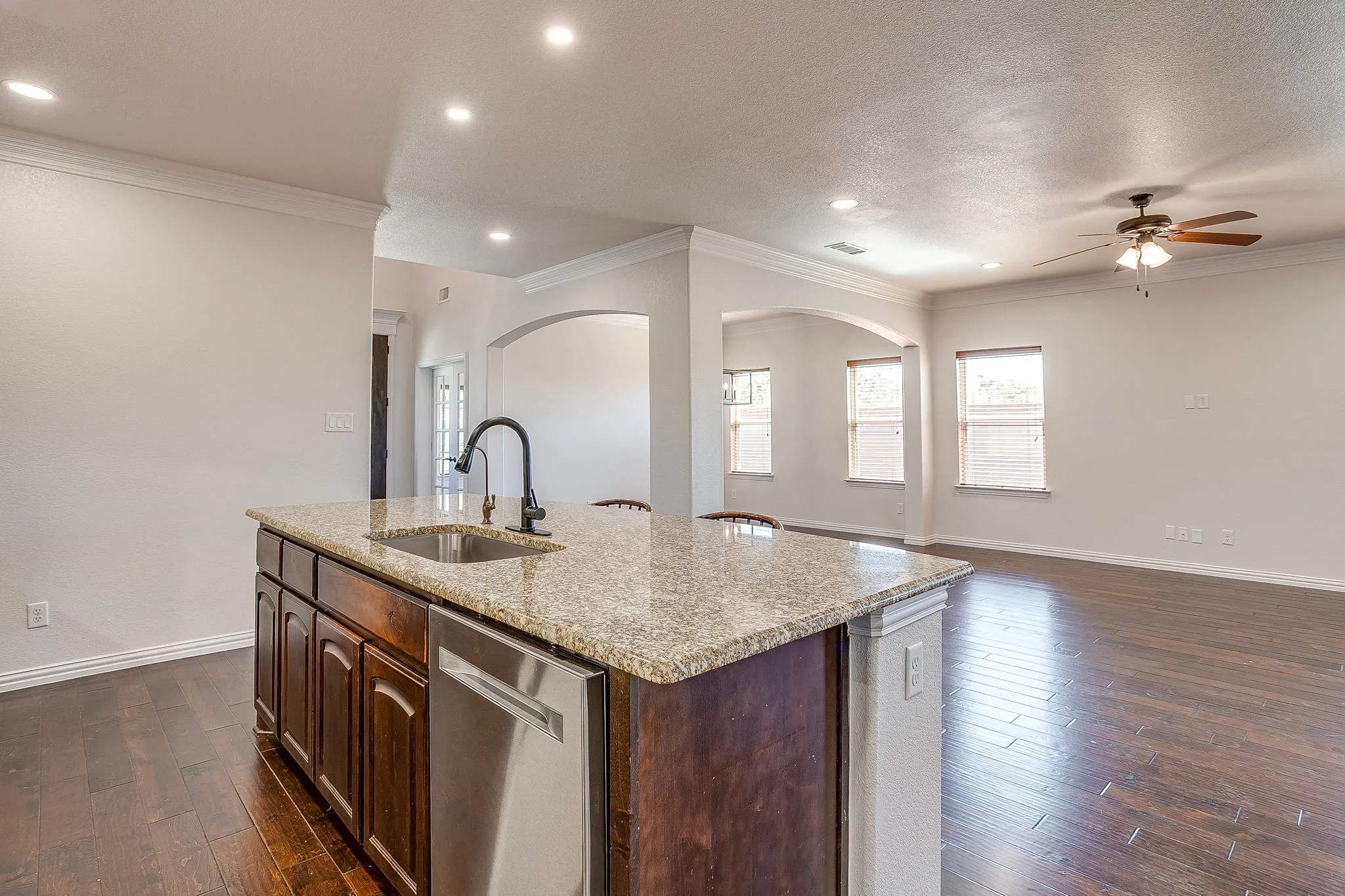 Single Family Residence For Rent in Parker County , 213 Park Villa Lane, Aledo, Texas 76008, 3 Bedroom, 3 Bathroom, 2 Garage spaces, 2,812 Sqft, built in 2016, mls#21407427, Real Estate Agent in Aledo, Homes For Rent in Parker county, Homes For Rent in Aledo, Realtor in Aledo Texas, Real Estate Brokerage Independent Realty Texas, Luminita Cordes Realtor