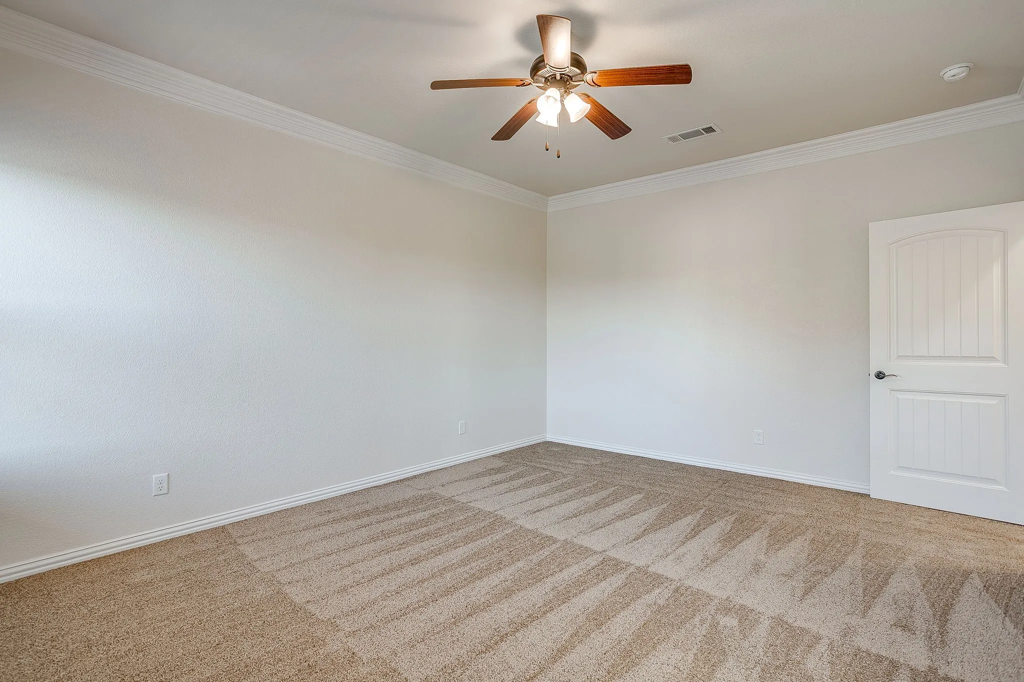Single Family Residence For Rent in Parker County , 213 Park Villa Lane, Aledo, Texas 76008, 3 Bedroom, 3 Bathroom, 2 Garage spaces, 2,812 Sqft, built in 2016, mls#21407427, Real Estate Agent in Aledo, Homes For Rent in Parker county, Homes For Rent in Aledo, Realtor in Aledo Texas, Real Estate Brokerage Independent Realty Texas, Luminita Cordes Realtor