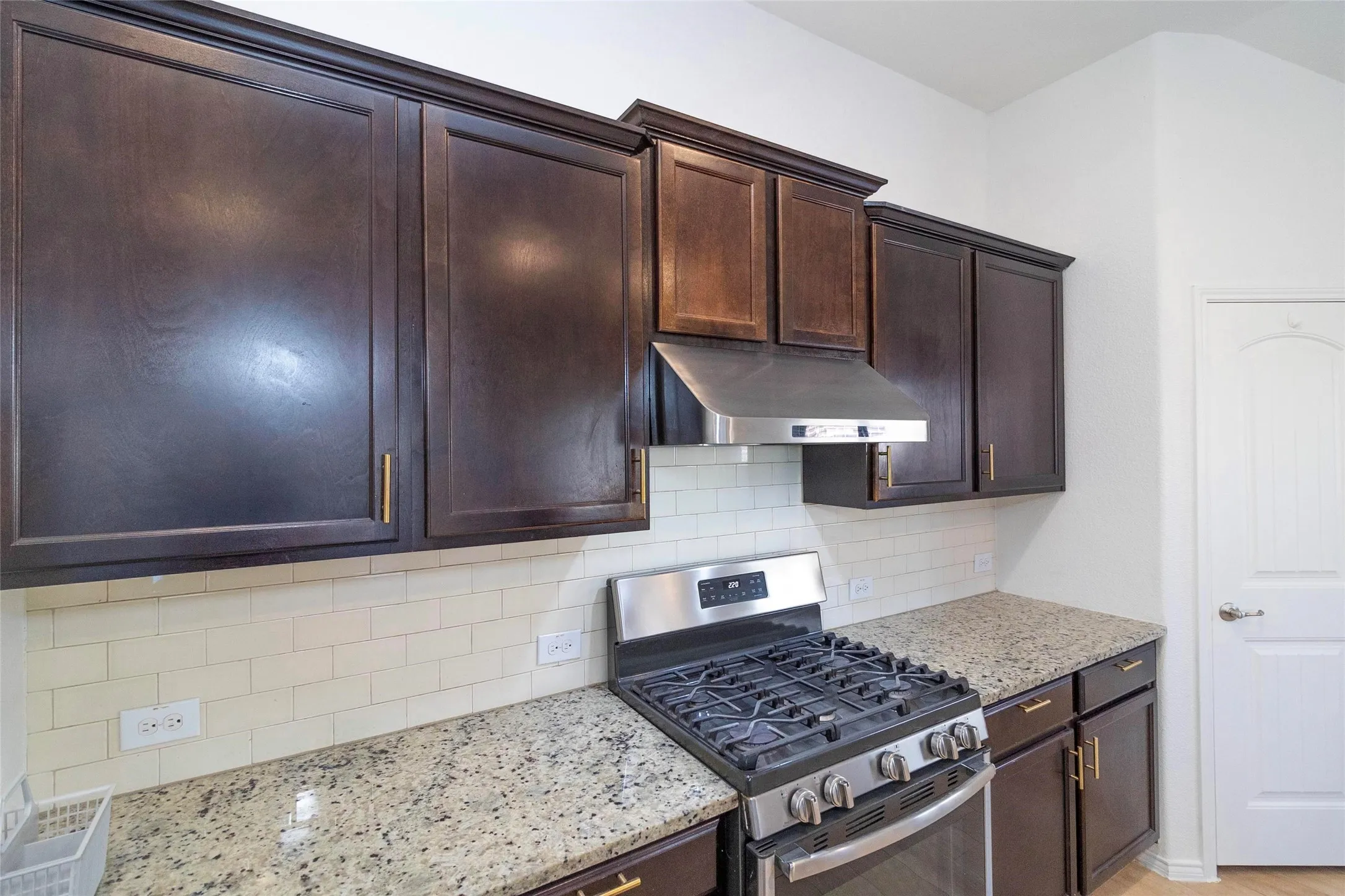 Single Family Residence For Rent in Tarrant County , 8912 Finn Lane, Fort Worth, Texas 76131, 4 Bedroom, 2 Bathroom, 2 Garage spaces, 1,995 Sqft, built in 2018, mls#21407078, Real Estate Agent in Fort Worth, Homes For Rent in Tarrant county, Homes For Rent in Fort Worth, Realtor in Fort Worth Texas, Real Estate Brokerage Independent Realty Texas, Luminita Cordes Realtor