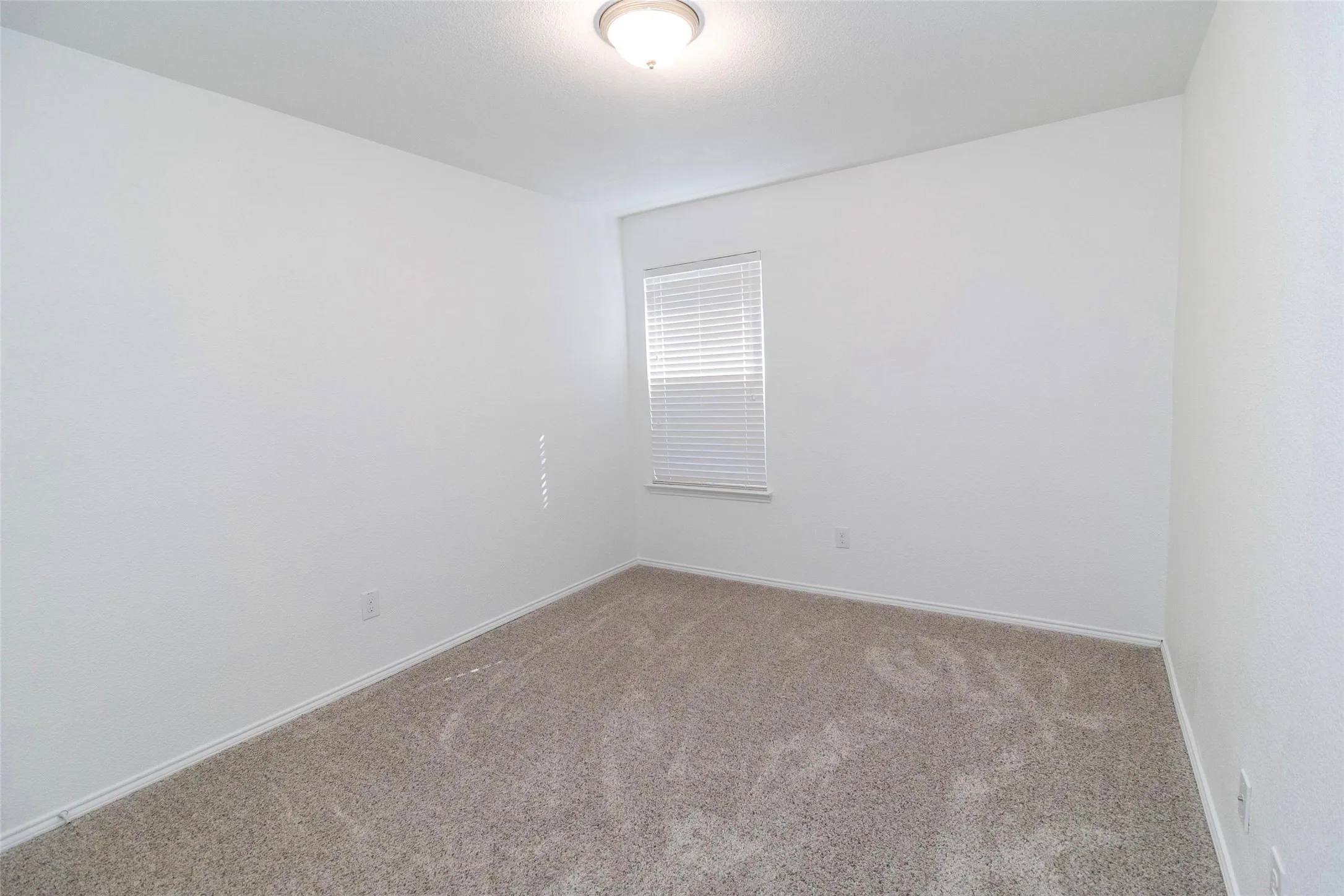 Single Family Residence For Rent in Tarrant County , 8912 Finn Lane, Fort Worth, Texas 76131, 4 Bedroom, 2 Bathroom, 2 Garage spaces, 1,995 Sqft, built in 2018, mls#21407078, Real Estate Agent in Fort Worth, Homes For Rent in Tarrant county, Homes For Rent in Fort Worth, Realtor in Fort Worth Texas, Real Estate Brokerage Independent Realty Texas, Luminita Cordes Realtor