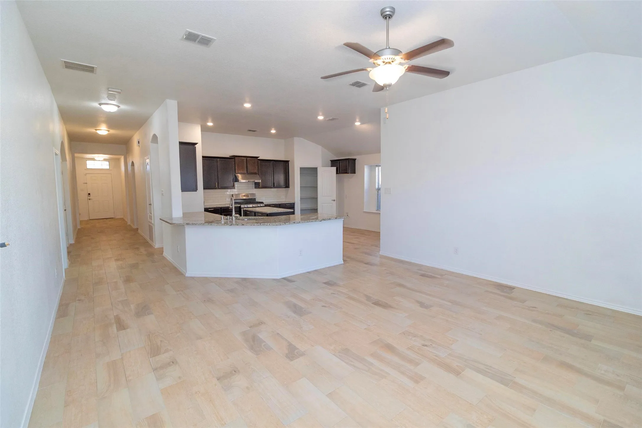 Single Family Residence For Rent in Tarrant County , 8912 Finn Lane, Fort Worth, Texas 76131, 4 Bedroom, 2 Bathroom, 2 Garage spaces, 1,995 Sqft, built in 2018, mls#21407078, Real Estate Agent in Fort Worth, Homes For Rent in Tarrant county, Homes For Rent in Fort Worth, Realtor in Fort Worth Texas, Real Estate Brokerage Independent Realty Texas, Luminita Cordes Realtor