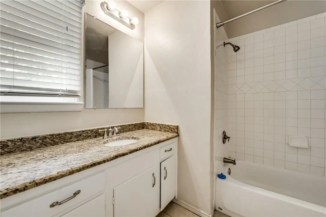 Single Family Residence For Rent in Tarrant County , 1601 Larkspur Drive, Arlington, Texas 76013, 3 Bedroom, 2 Bathroom, 2 Garage spaces, 1,586 Sqft, built in 1955, mls#21407430, Real Estate Agent in Arlington, Homes For Rent in Tarrant county, Homes For Rent in Arlington, Realtor in Arlington Texas, Real Estate Brokerage Independent Realty Texas, Luminita Cordes Realtor