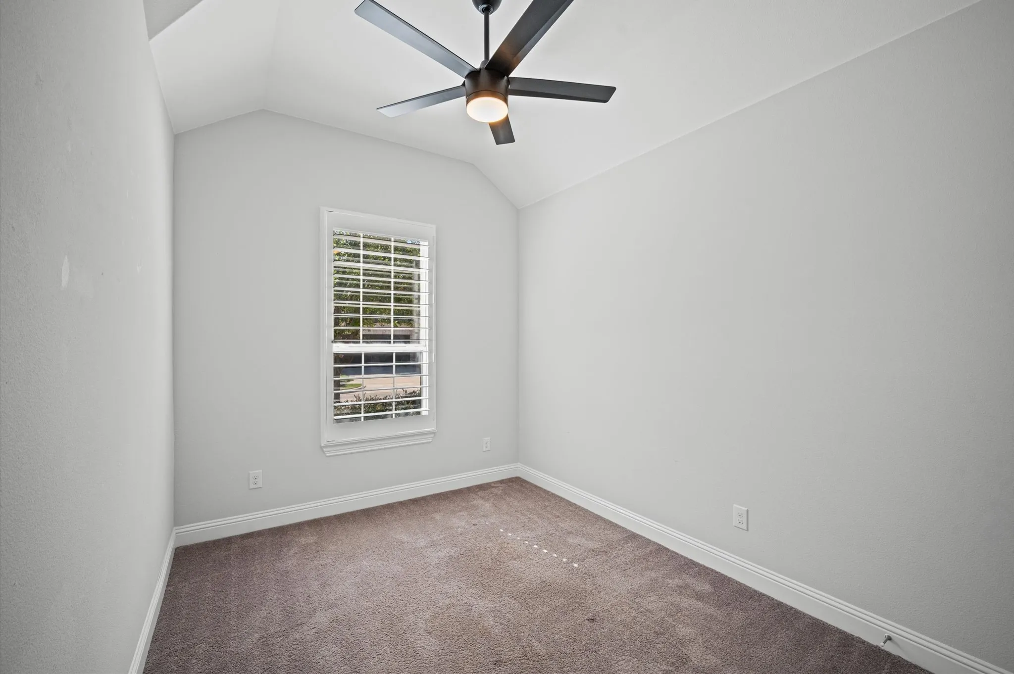 Single Family Residence For Sale in Denton County , 2157 Bailey Street, Carrollton, Texas 75010, 3 Bedroom, 2 Bathroom, 2 Garage spaces, 1,994 Sqft, built in 2020, mls#21407397, Real Estate Agent in Carrollton, Homes For Sale in Denton county, Homes For Sale in Carrollton, Realtor in Carrollton Texas, Real Estate Brokerage Independent Realty Texas, Luminita Cordes Realtor
