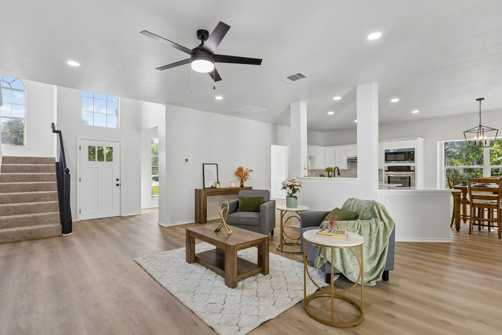 Single Family Residence For Sale in Rockwall County , 1961 Random Oaks Drive, Rockwall, Texas 75087, 4 Bedroom, 3 Bathroom, 2 Garage spaces, 2,887 Sqft, built in 1996, mls#21406709, Real Estate Agent in Rockwall, Homes For Sale in Rockwall county, Homes For Sale in Rockwall, Realtor in Rockwall Texas, Real Estate Brokerage Independent Realty Texas, Luminita Cordes Realtor