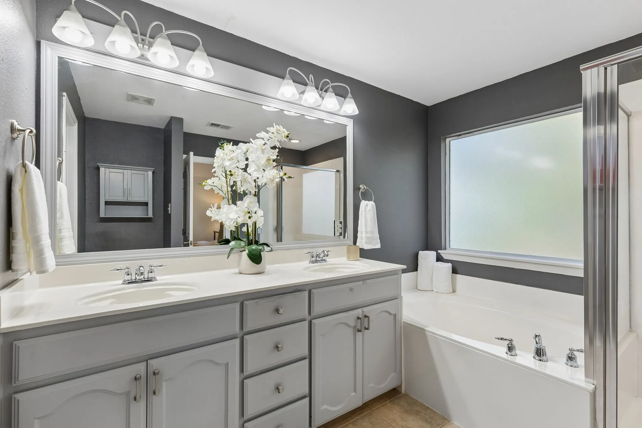 Single Family Residence For Sale in Tarrant County , 3737 Brandywine Lane, Fort Worth, Texas 76244, 4 Bedroom, 3 Bathroom, 2 Garage spaces, 2,141 Sqft, built in 2003, mls#21407377, Real Estate Agent in Fort Worth, Homes For Sale in Tarrant county, Homes For Sale in Fort Worth, Realtor in Fort Worth Texas, Real Estate Brokerage Independent Realty Texas, Luminita Cordes Realtor
