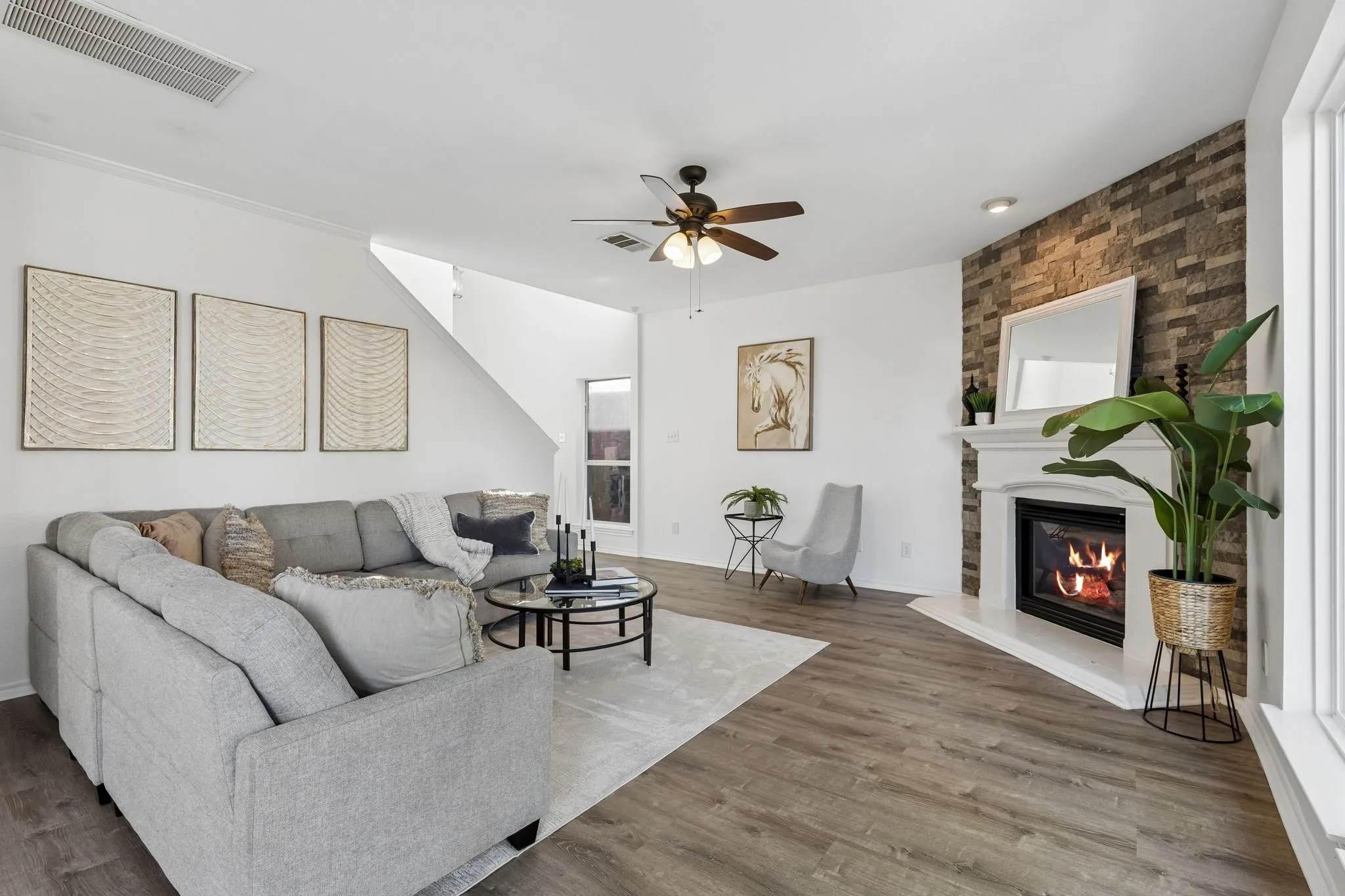 Single Family Residence For Sale in Tarrant County , 3737 Brandywine Lane, Fort Worth, Texas 76244, 4 Bedroom, 3 Bathroom, 2 Garage spaces, 2,141 Sqft, built in 2003, mls#21407377, Real Estate Agent in Fort Worth, Homes For Sale in Tarrant county, Homes For Sale in Fort Worth, Realtor in Fort Worth Texas, Real Estate Brokerage Independent Realty Texas, Luminita Cordes Realtor