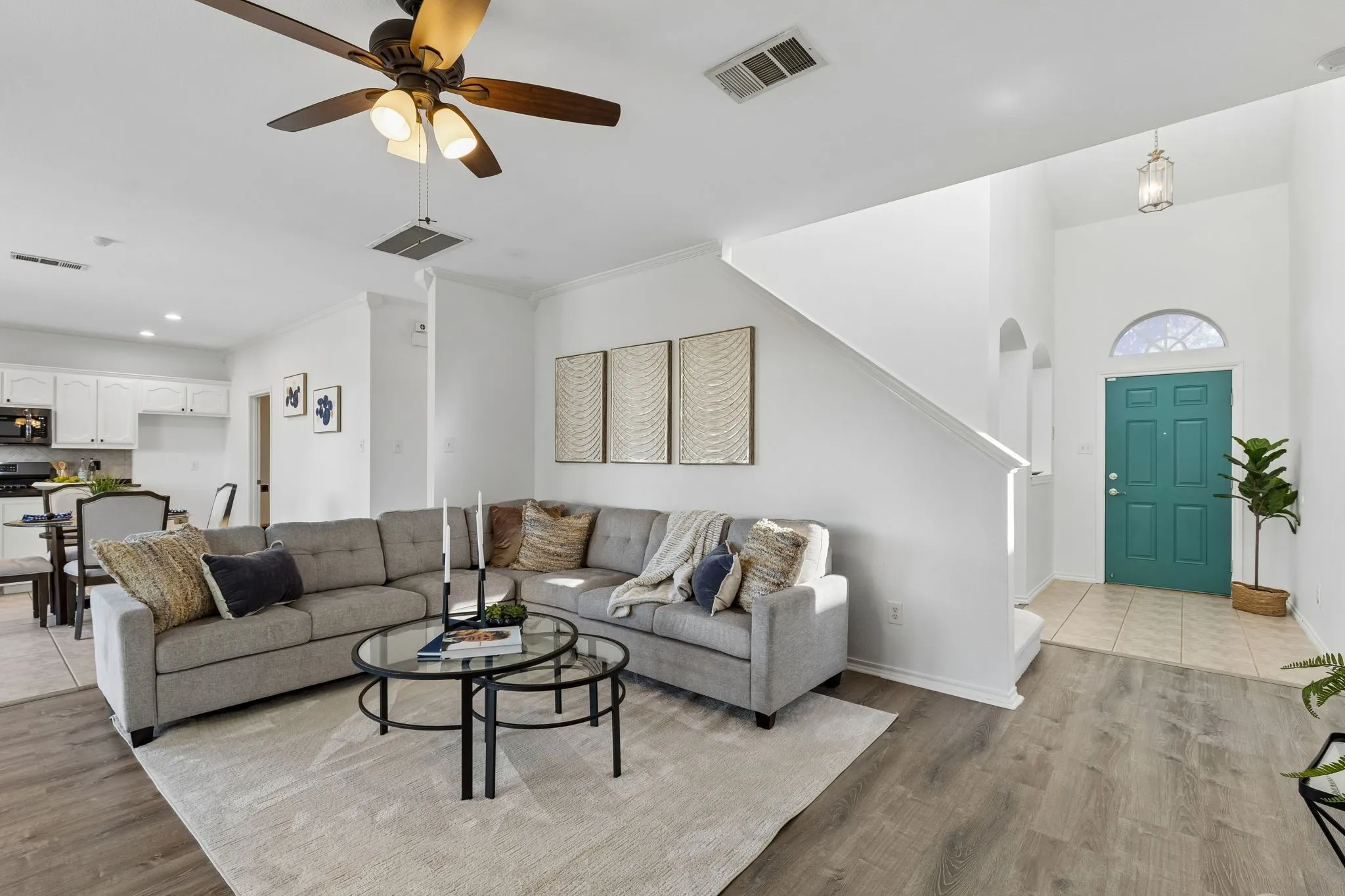 Single Family Residence For Sale in Tarrant County , 3737 Brandywine Lane, Fort Worth, Texas 76244, 4 Bedroom, 3 Bathroom, 2 Garage spaces, 2,141 Sqft, built in 2003, mls#21407377, Real Estate Agent in Fort Worth, Homes For Sale in Tarrant county, Homes For Sale in Fort Worth, Realtor in Fort Worth Texas, Real Estate Brokerage Independent Realty Texas, Luminita Cordes Realtor