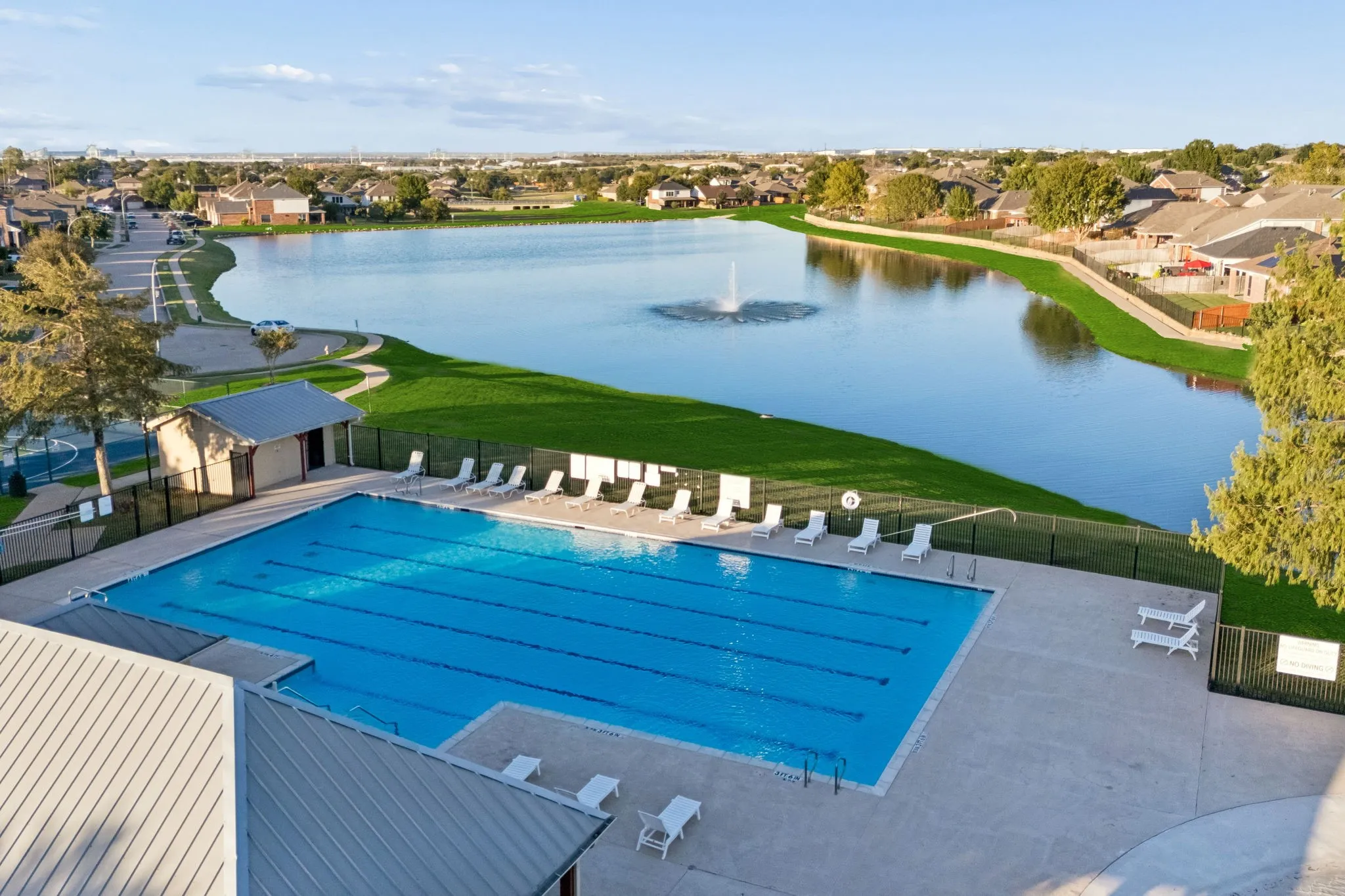 Single Family Residence For Sale in Tarrant County , 3737 Brandywine Lane, Fort Worth, Texas 76244, 4 Bedroom, 3 Bathroom, 2 Garage spaces, 2,141 Sqft, built in 2003, mls#21407377, Real Estate Agent in Fort Worth, Homes For Sale in Tarrant county, Homes For Sale in Fort Worth, Realtor in Fort Worth Texas, Real Estate Brokerage Independent Realty Texas, Luminita Cordes Realtor