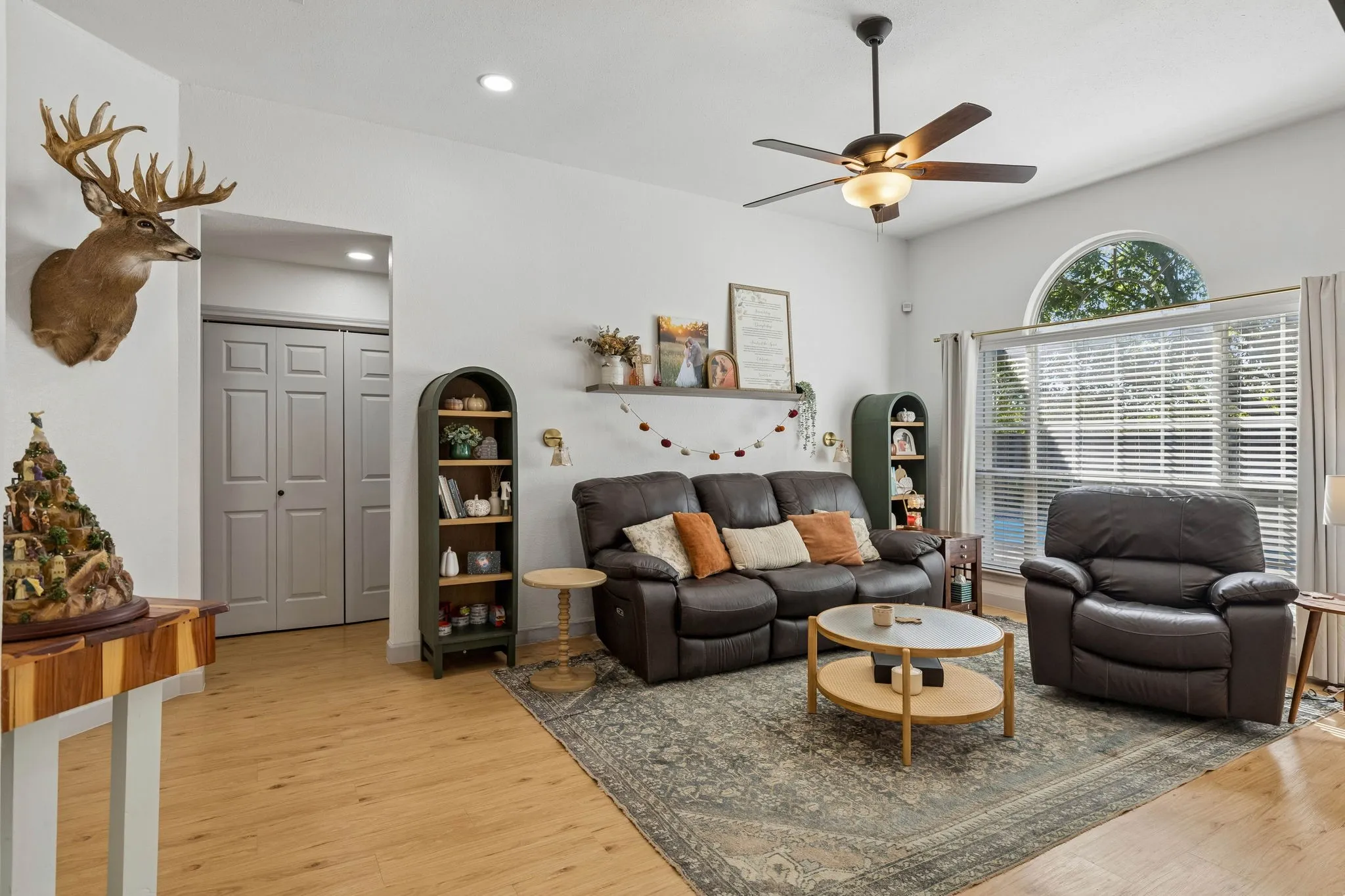 Another view of the living room.