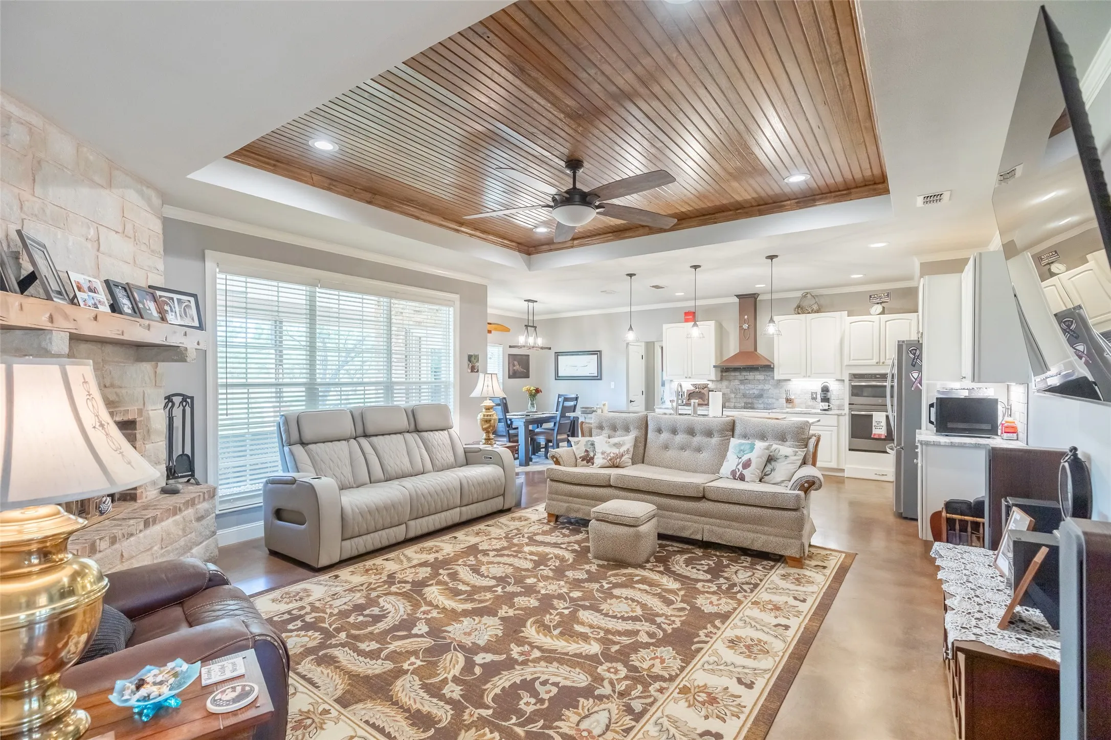 Single Family Residence For Sale in Taylor County , 290 County Road 256, Abilene, Texas 79606, 5 Bedroom, 3 Bathroom, 2 Garage spaces, 2,677 Sqft, built in 2017, mls#21403707, Real Estate Agent in Abilene, Homes For Sale in Taylor county, Homes For Sale in Abilene, Realtor in Abilene Texas, Real Estate Brokerage Independent Realty Texas, Luminita Cordes Realtor