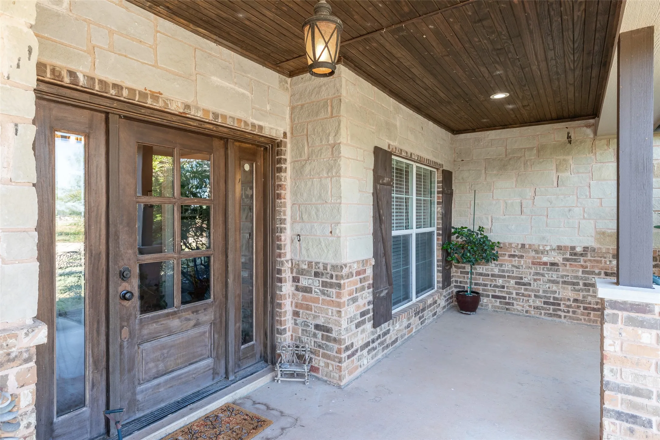 Single Family Residence For Sale in Taylor County , 290 County Road 256, Abilene, Texas 79606, 5 Bedroom, 3 Bathroom, 2 Garage spaces, 2,677 Sqft, built in 2017, mls#21403707, Real Estate Agent in Abilene, Homes For Sale in Taylor county, Homes For Sale in Abilene, Realtor in Abilene Texas, Real Estate Brokerage Independent Realty Texas, Luminita Cordes Realtor