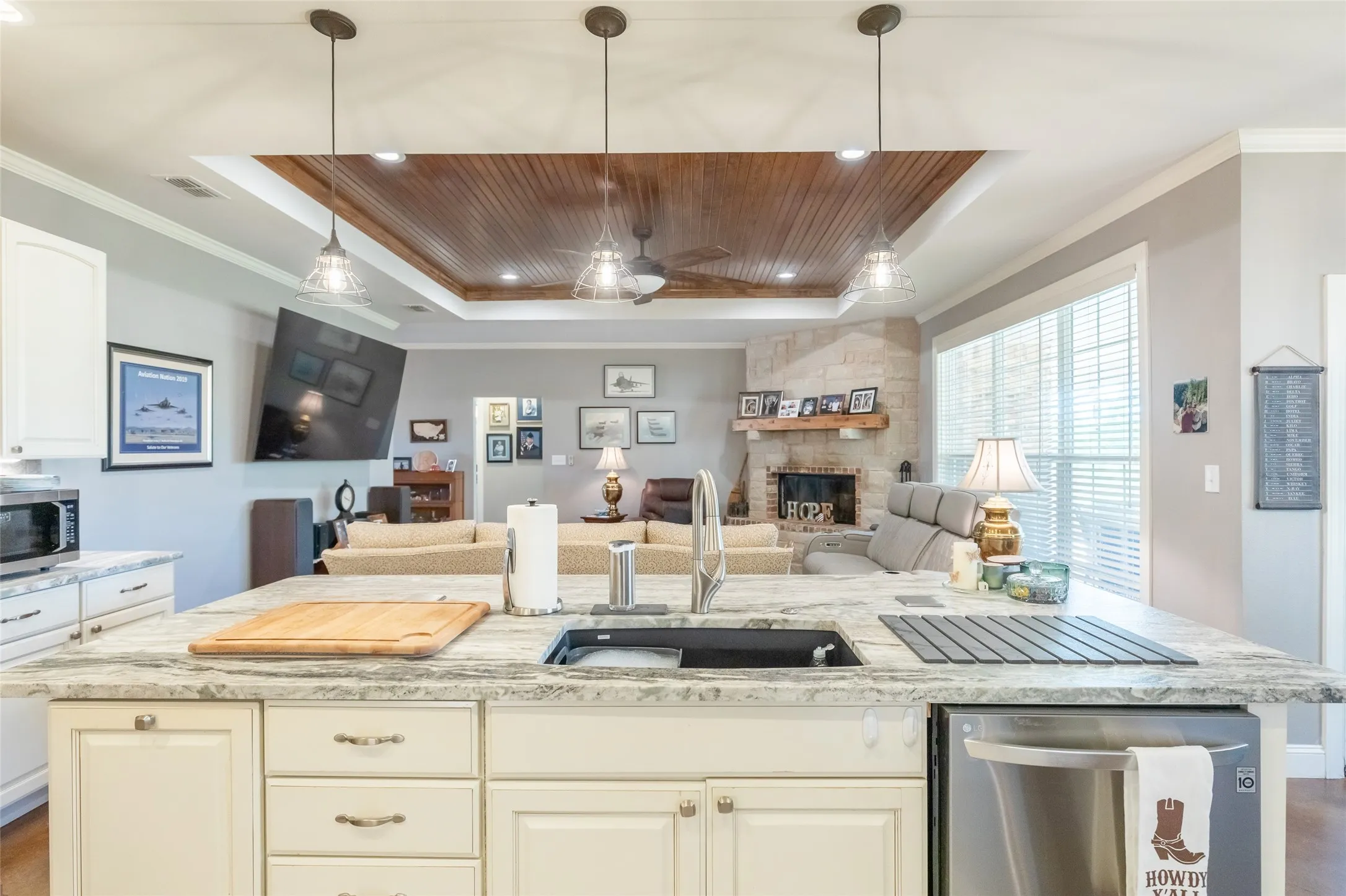 Single Family Residence For Sale in Taylor County , 290 County Road 256, Abilene, Texas 79606, 5 Bedroom, 3 Bathroom, 2 Garage spaces, 2,677 Sqft, built in 2017, mls#21403707, Real Estate Agent in Abilene, Homes For Sale in Taylor county, Homes For Sale in Abilene, Realtor in Abilene Texas, Real Estate Brokerage Independent Realty Texas, Luminita Cordes Realtor