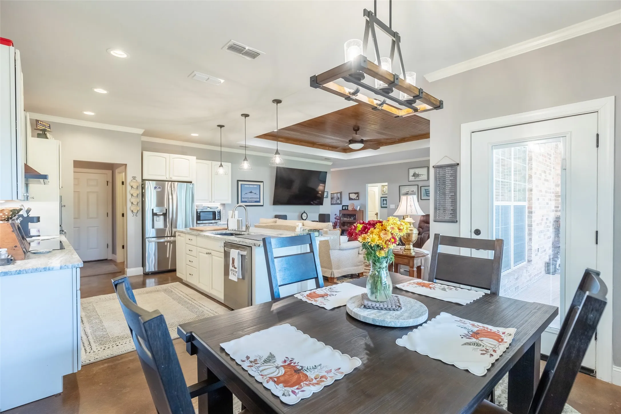 Single Family Residence For Sale in Taylor County , 290 County Road 256, Abilene, Texas 79606, 5 Bedroom, 3 Bathroom, 2 Garage spaces, 2,677 Sqft, built in 2017, mls#21403707, Real Estate Agent in Abilene, Homes For Sale in Taylor county, Homes For Sale in Abilene, Realtor in Abilene Texas, Real Estate Brokerage Independent Realty Texas, Luminita Cordes Realtor