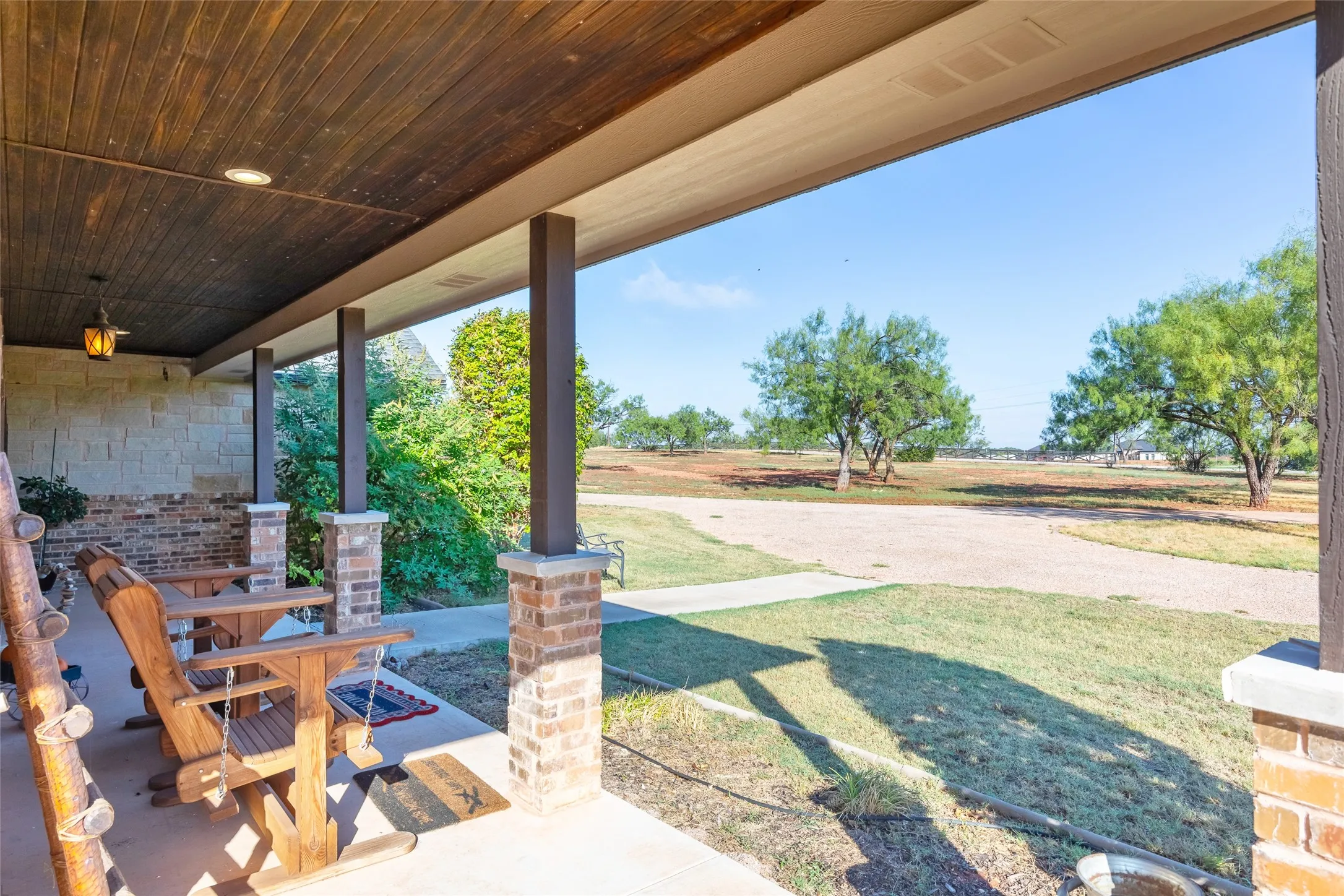 Single Family Residence For Sale in Taylor County , 290 County Road 256, Abilene, Texas 79606, 5 Bedroom, 3 Bathroom, 2 Garage spaces, 2,677 Sqft, built in 2017, mls#21403707, Real Estate Agent in Abilene, Homes For Sale in Taylor county, Homes For Sale in Abilene, Realtor in Abilene Texas, Real Estate Brokerage Independent Realty Texas, Luminita Cordes Realtor