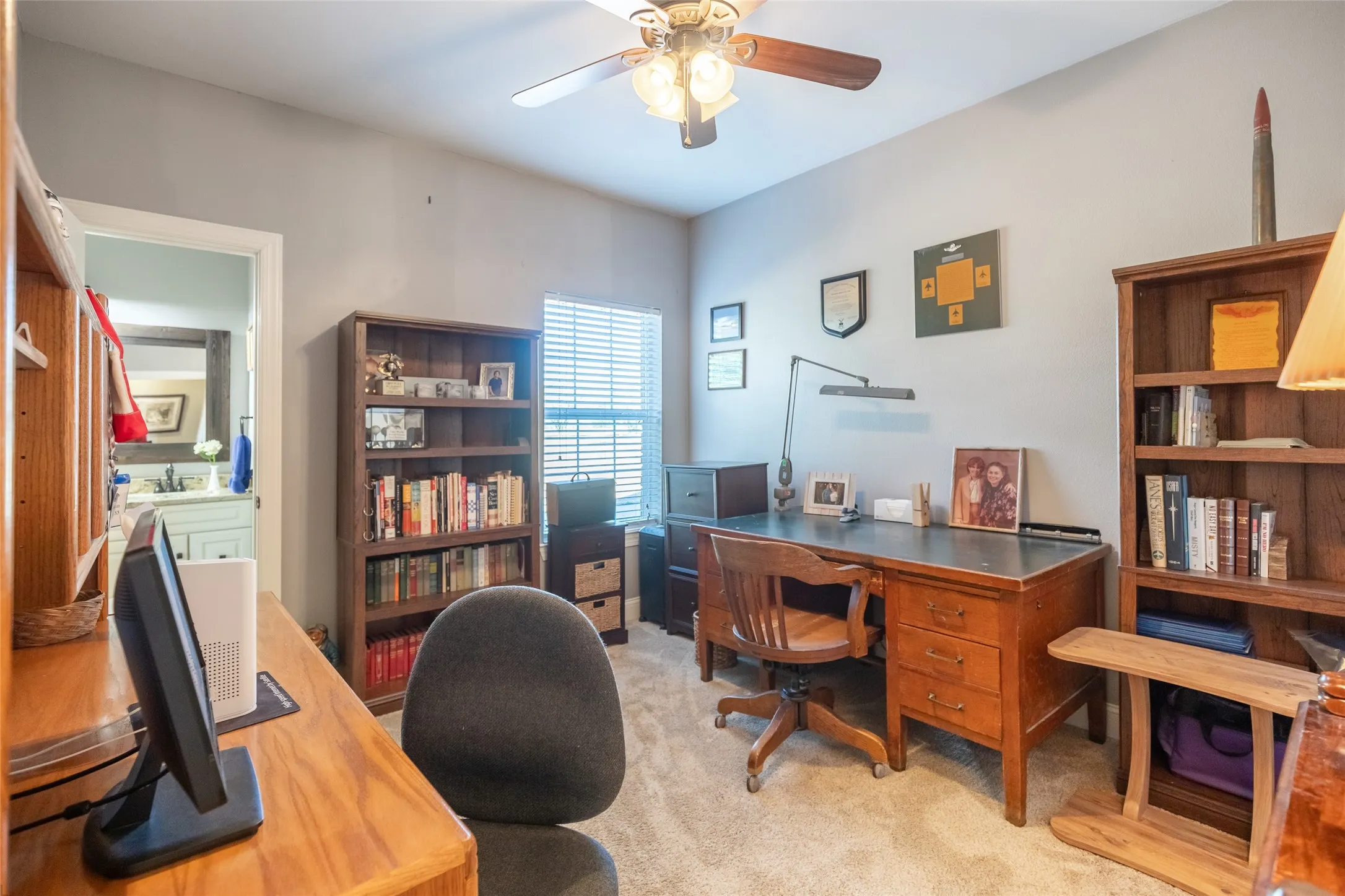 Single Family Residence For Sale in Taylor County , 290 County Road 256, Abilene, Texas 79606, 5 Bedroom, 3 Bathroom, 2 Garage spaces, 2,677 Sqft, built in 2017, mls#21403707, Real Estate Agent in Abilene, Homes For Sale in Taylor county, Homes For Sale in Abilene, Realtor in Abilene Texas, Real Estate Brokerage Independent Realty Texas, Luminita Cordes Realtor