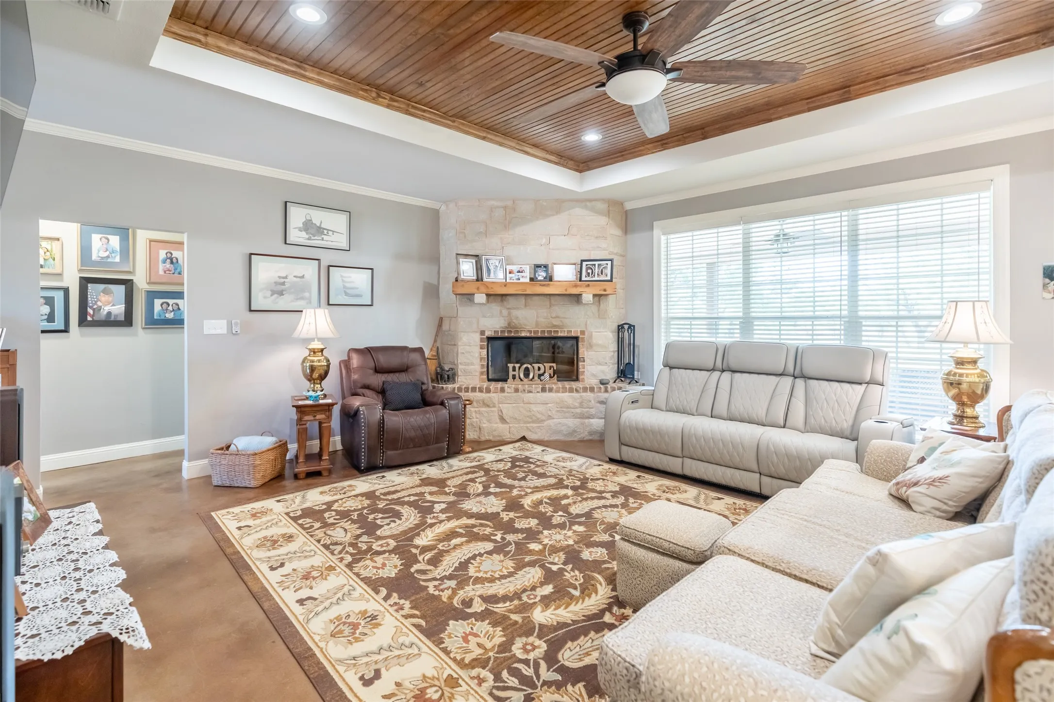 Single Family Residence For Sale in Taylor County , 290 County Road 256, Abilene, Texas 79606, 5 Bedroom, 3 Bathroom, 2 Garage spaces, 2,677 Sqft, built in 2017, mls#21403707, Real Estate Agent in Abilene, Homes For Sale in Taylor county, Homes For Sale in Abilene, Realtor in Abilene Texas, Real Estate Brokerage Independent Realty Texas, Luminita Cordes Realtor