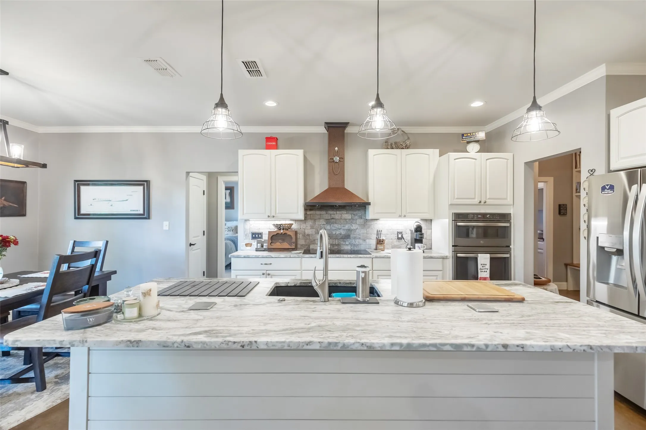 Single Family Residence For Sale in Taylor County , 290 County Road 256, Abilene, Texas 79606, 5 Bedroom, 3 Bathroom, 2 Garage spaces, 2,677 Sqft, built in 2017, mls#21403707, Real Estate Agent in Abilene, Homes For Sale in Taylor county, Homes For Sale in Abilene, Realtor in Abilene Texas, Real Estate Brokerage Independent Realty Texas, Luminita Cordes Realtor