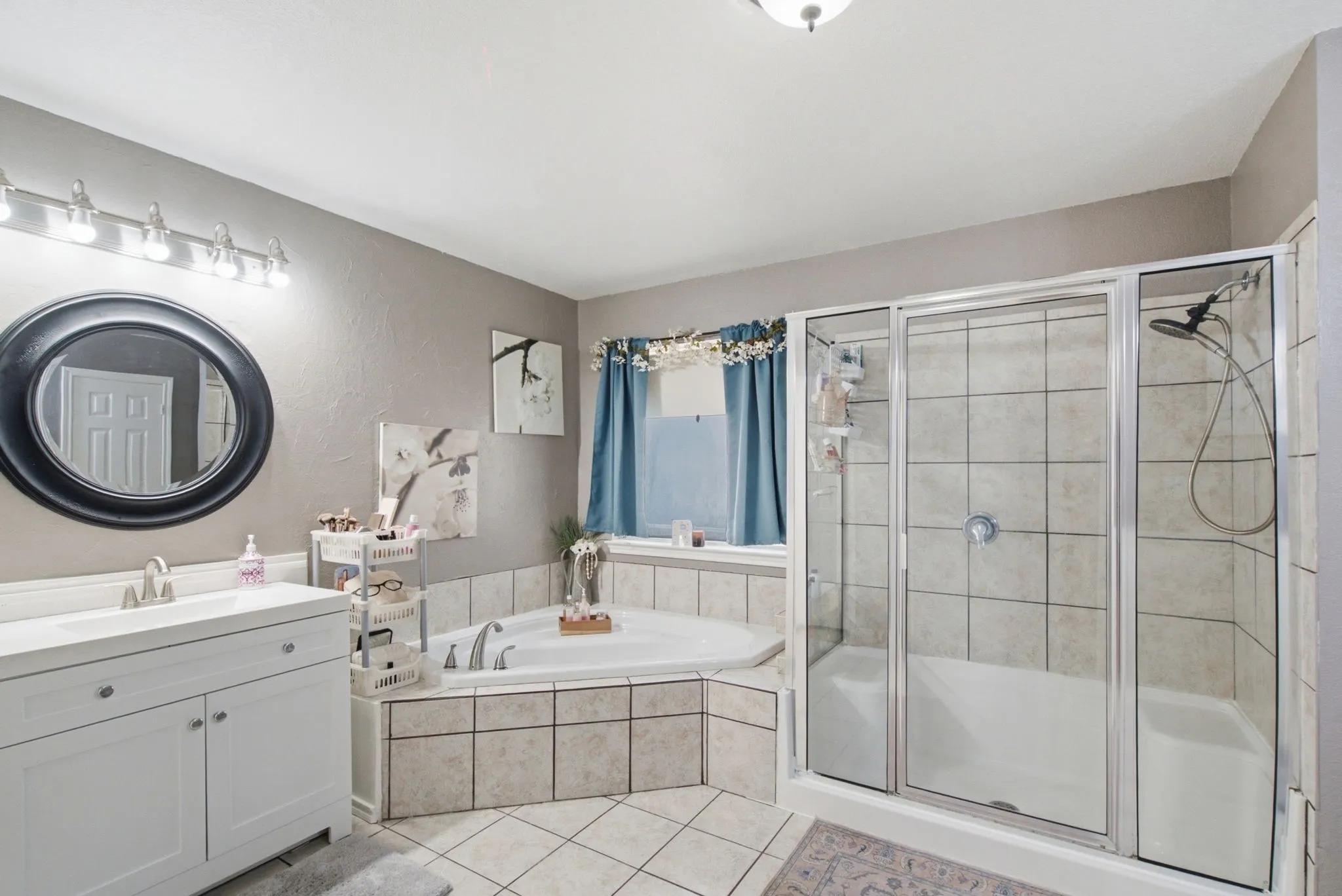 Single Family Residence For Sale in Parker County , 210 Saddle Club Road, Weatherford, Texas 76088, 4 Bedroom, 2 Bathroom, 1 Garage spaces, 2,425 Sqft, built in 2002, mls#21406978, Real Estate Agent in Weatherford, Homes For Sale in Parker county, Homes For Sale in Weatherford, Realtor in Weatherford Texas, Real Estate Brokerage Independent Realty Texas, Luminita Cordes Realtor