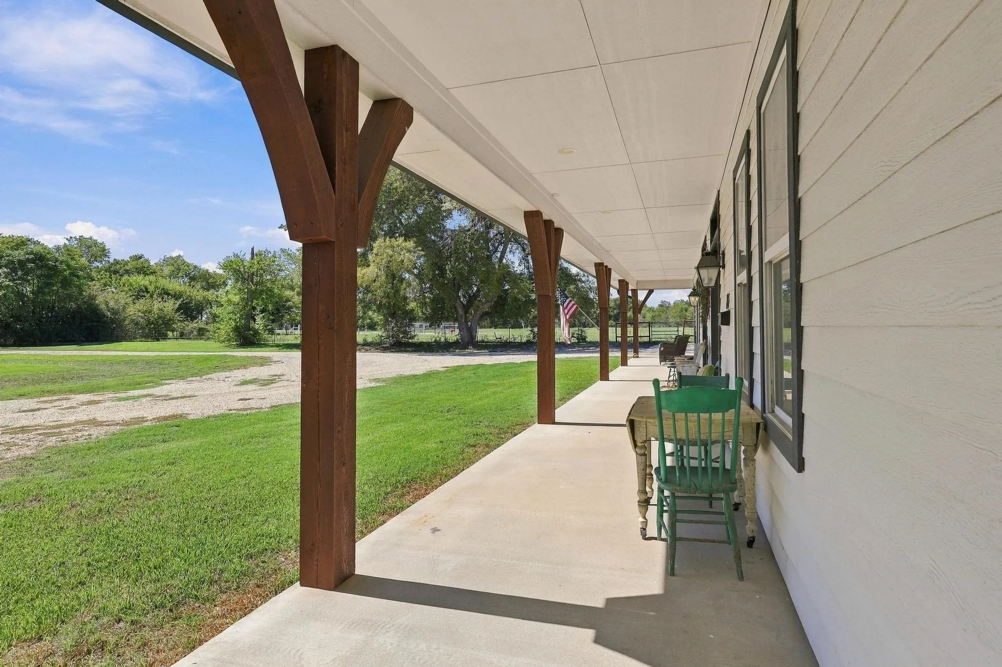 Single Family Residence For Sale in Grayson County , 2915 FM 697, Sherman, Texas 75090, 3 Bedroom, 2 Bathroom, 2 Garage spaces, 3,000 Sqft, built in 2017, mls#21403712, Real Estate Agent in Sherman, Homes For Sale in Grayson county, Homes For Sale in Sherman, Realtor in Sherman Texas, Real Estate Brokerage Independent Realty Texas, Luminita Cordes Realtor