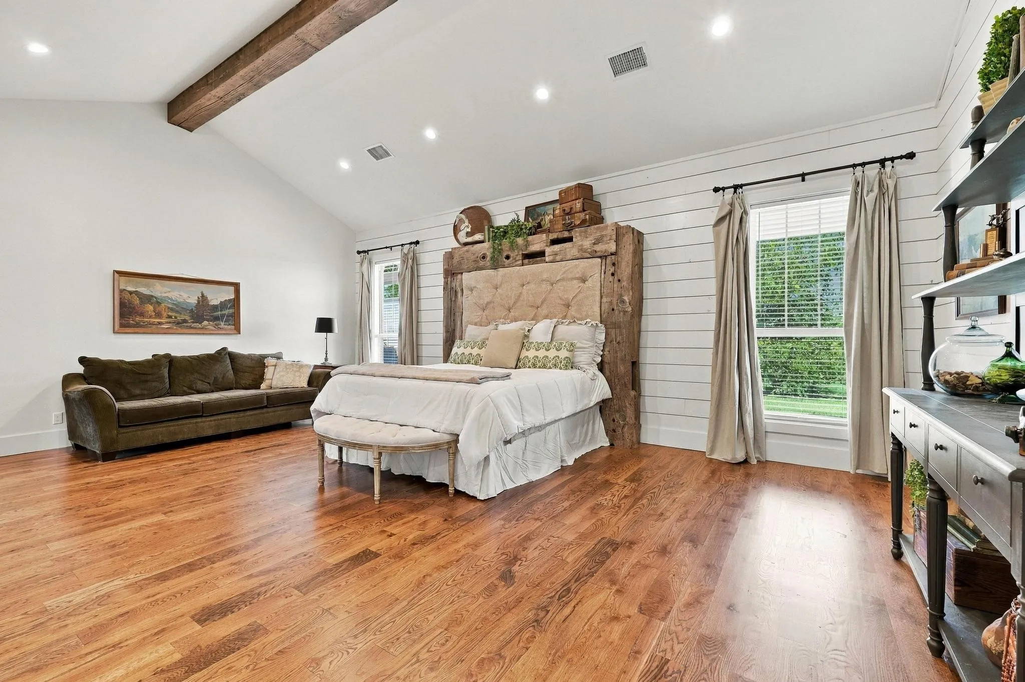Single Family Residence For Sale in Grayson County , 2915 FM 697, Sherman, Texas 75090, 3 Bedroom, 2 Bathroom, 2 Garage spaces, 3,000 Sqft, built in 2017, mls#21403712, Real Estate Agent in Sherman, Homes For Sale in Grayson county, Homes For Sale in Sherman, Realtor in Sherman Texas, Real Estate Brokerage Independent Realty Texas, Luminita Cordes Realtor