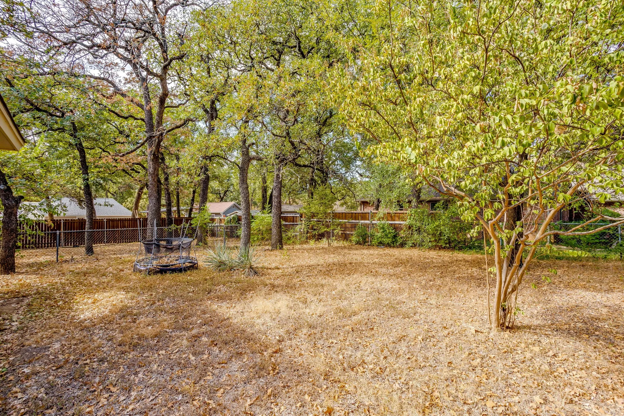 Single Family Residence For Sale in Tarrant County , 6200 Forest Hill Drive, Forest Hill, Texas 76119, 3 Bedroom, 2 Bathroom, 2 Garage spaces, 1,469 Sqft, built in 1962, mls#21390195, Real Estate Agent in Forest Hill, Homes For Sale in Tarrant county, Homes For Sale in Forest Hill, Realtor in Forest Hill Texas, Real Estate Brokerage Independent Realty Texas, Luminita Cordes Realtor