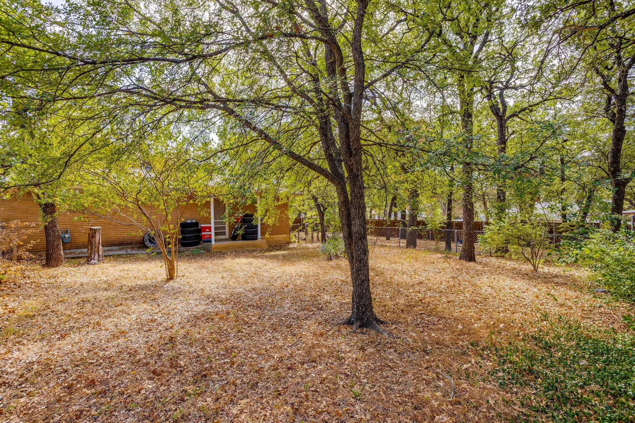Single Family Residence For Sale in Tarrant County , 6200 Forest Hill Drive, Forest Hill, Texas 76119, 3 Bedroom, 2 Bathroom, 2 Garage spaces, 1,469 Sqft, built in 1962, mls#21390195, Real Estate Agent in Forest Hill, Homes For Sale in Tarrant county, Homes For Sale in Forest Hill, Realtor in Forest Hill Texas, Real Estate Brokerage Independent Realty Texas, Luminita Cordes Realtor