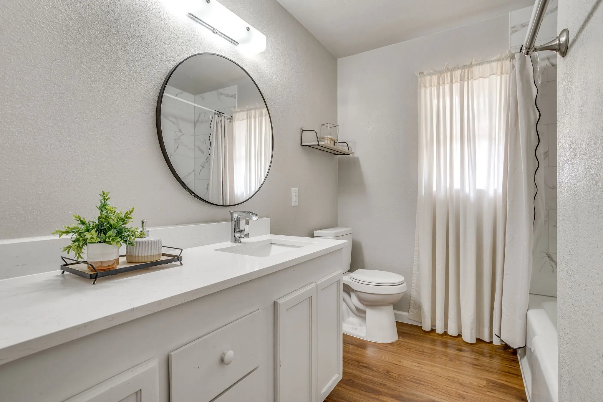 Single Family Residence For Sale in Tarrant County , 6200 Forest Hill Drive, Forest Hill, Texas 76119, 3 Bedroom, 2 Bathroom, 2 Garage spaces, 1,469 Sqft, built in 1962, mls#21390195, Real Estate Agent in Forest Hill, Homes For Sale in Tarrant county, Homes For Sale in Forest Hill, Realtor in Forest Hill Texas, Real Estate Brokerage Independent Realty Texas, Luminita Cordes Realtor