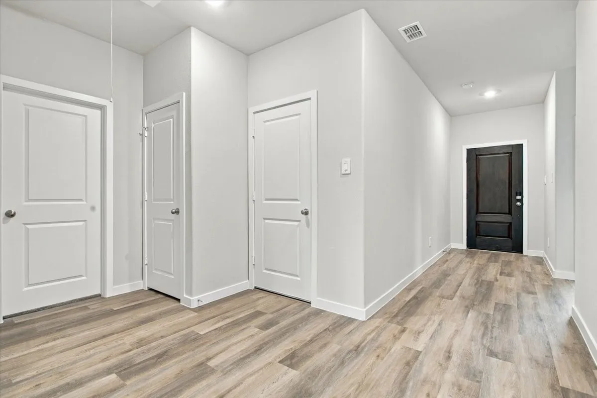 Single Family Residence For Rent in Grayson County , 308 Winchester Lane, Sherman, Texas 75092, 4 Bedroom, 3 Bathroom, 2 Garage spaces, 2,059 Sqft, built in 2026, mls#21407401, Real Estate Agent in Sherman, Homes For Rent in Grayson county, Homes For Rent in Sherman, Realtor in Sherman Texas, Real Estate Brokerage Independent Realty Texas, Luminita Cordes Realtor