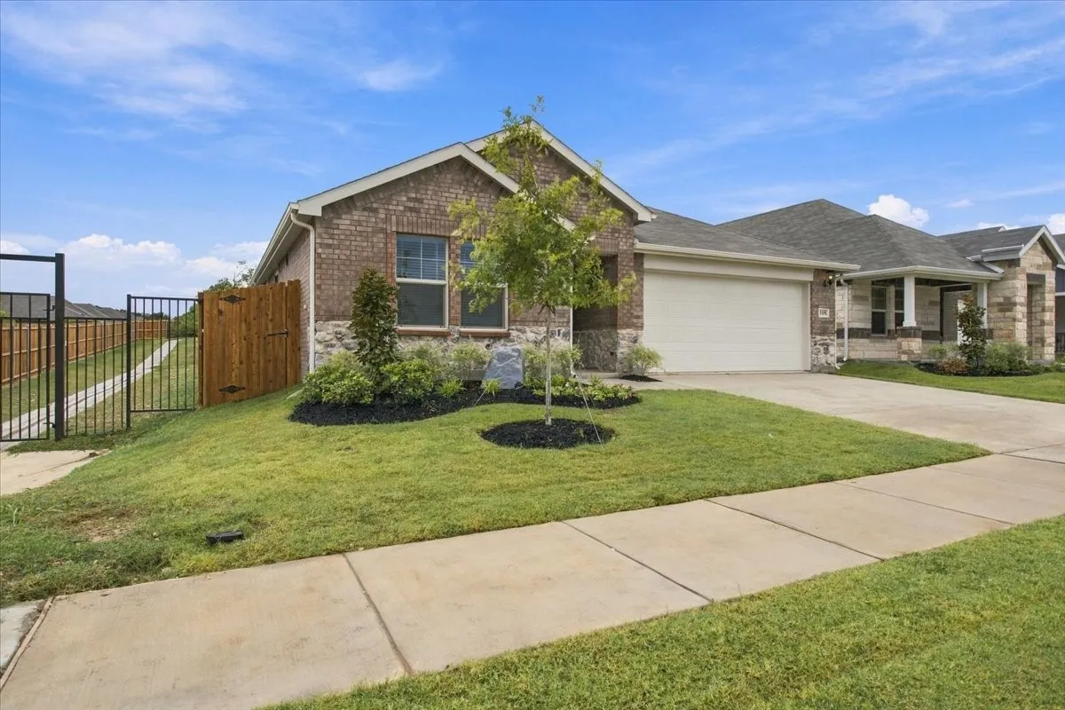 Single Family Residence For Rent in Grayson County , 308 Winchester Lane, Sherman, Texas 75092, 4 Bedroom, 3 Bathroom, 2 Garage spaces, 2,059 Sqft, built in 2026, mls#21407401, Real Estate Agent in Sherman, Homes For Rent in Grayson county, Homes For Rent in Sherman, Realtor in Sherman Texas, Real Estate Brokerage Independent Realty Texas, Luminita Cordes Realtor