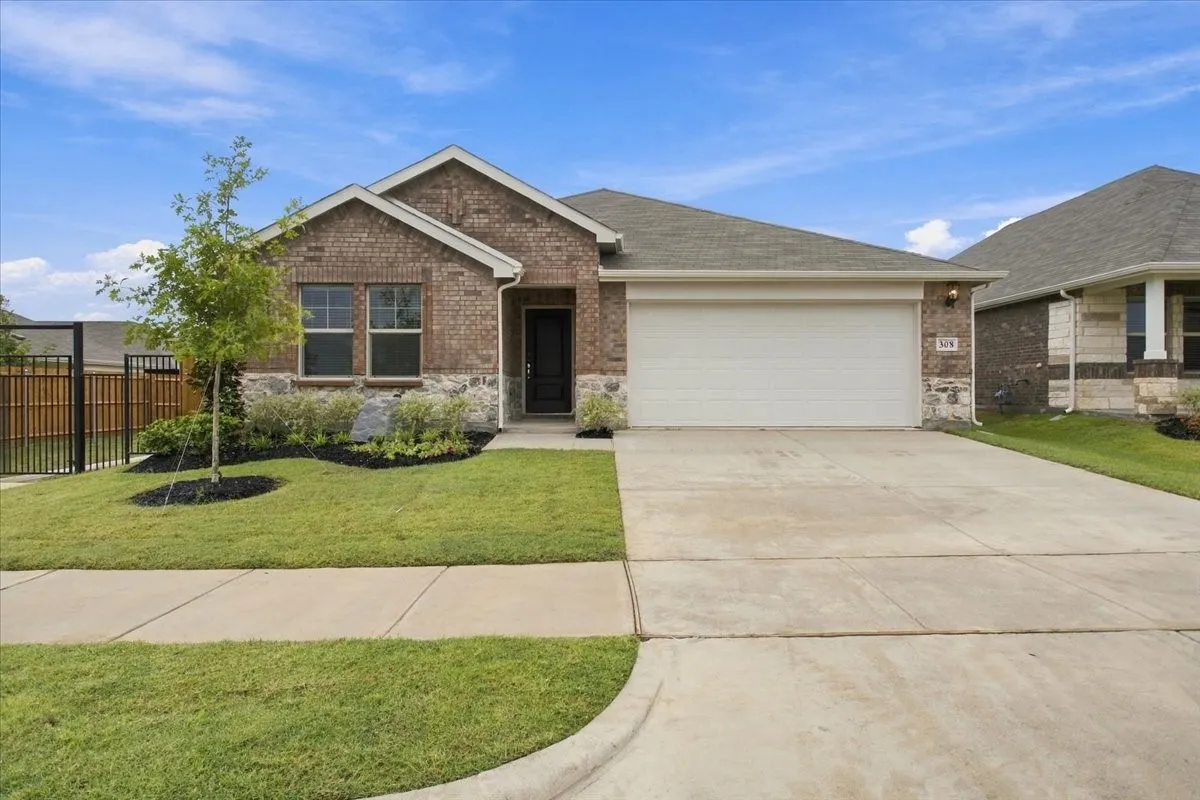 Single Family Residence For Rent