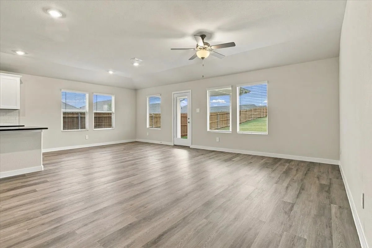 Single Family Residence For Rent in Grayson County , 308 Winchester Lane, Sherman, Texas 75092, 4 Bedroom, 3 Bathroom, 2 Garage spaces, 2,059 Sqft, built in 2026, mls#21407401, Real Estate Agent in Sherman, Homes For Rent in Grayson county, Homes For Rent in Sherman, Realtor in Sherman Texas, Real Estate Brokerage Independent Realty Texas, Luminita Cordes Realtor