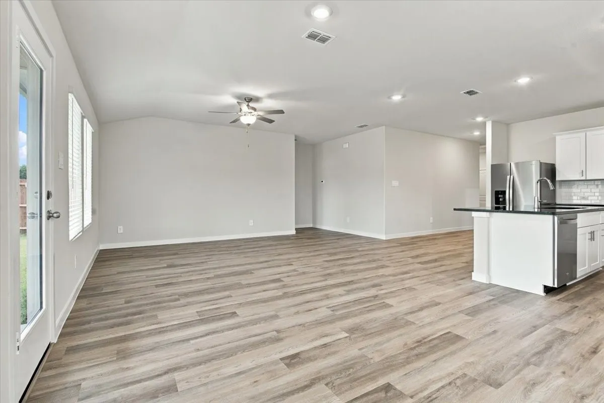 Single Family Residence For Rent in Grayson County , 308 Winchester Lane, Sherman, Texas 75092, 4 Bedroom, 3 Bathroom, 2 Garage spaces, 2,059 Sqft, built in 2026, mls#21407401, Real Estate Agent in Sherman, Homes For Rent in Grayson county, Homes For Rent in Sherman, Realtor in Sherman Texas, Real Estate Brokerage Independent Realty Texas, Luminita Cordes Realtor