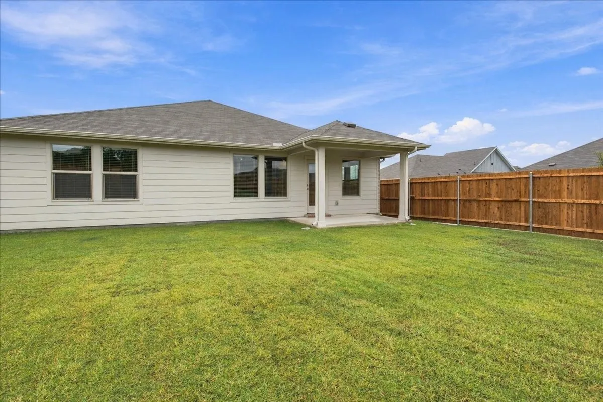 Single Family Residence For Rent in Grayson County , 308 Winchester Lane, Sherman, Texas 75092, 4 Bedroom, 3 Bathroom, 2 Garage spaces, 2,059 Sqft, built in 2026, mls#21407401, Real Estate Agent in Sherman, Homes For Rent in Grayson county, Homes For Rent in Sherman, Realtor in Sherman Texas, Real Estate Brokerage Independent Realty Texas, Luminita Cordes Realtor