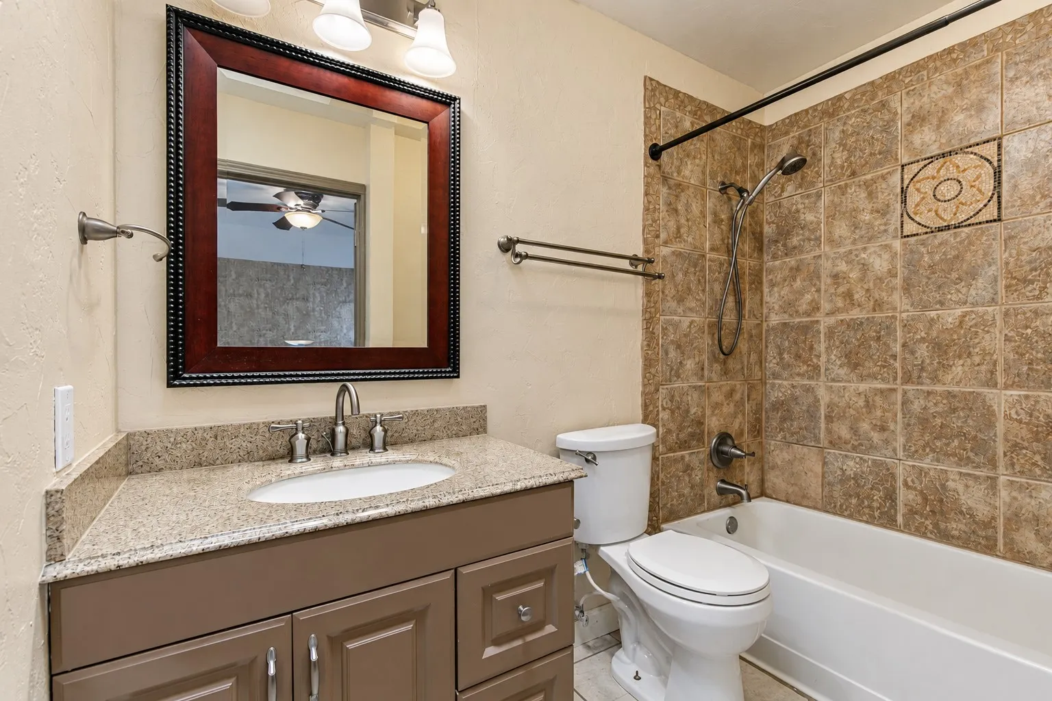 Single Family Residence For Sale in Tarrant County , 1710 Magnolia Lane, Euless, Texas 76039, 3 Bedroom, 2 Bathroom, 2 Garage spaces, 1,211 Sqft, built in 1984, mls#21407368, Real Estate Agent in Euless, Homes For Sale in Tarrant county, Homes For Sale in Euless, Realtor in Euless Texas, Real Estate Brokerage Independent Realty Texas, Luminita Cordes Realtor