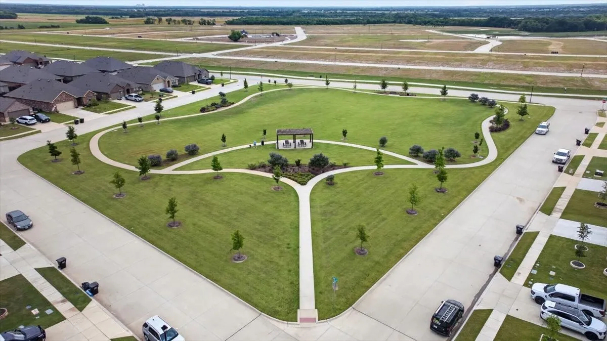 Single Family Residence For Rent in Hunt County , 146 Whitetail Way, Caddo Mills, Texas 75135, 4 Bedroom, 3 Bathroom, 2 Garage spaces, 2,081 Sqft, built in 2022, mls#21407451, Real Estate Agent in Caddo Mills, Homes For Rent in Hunt county, Homes For Rent in Caddo Mills, Realtor in Caddo Mills Texas, Real Estate Brokerage Independent Realty Texas, Luminita Cordes Realtor
