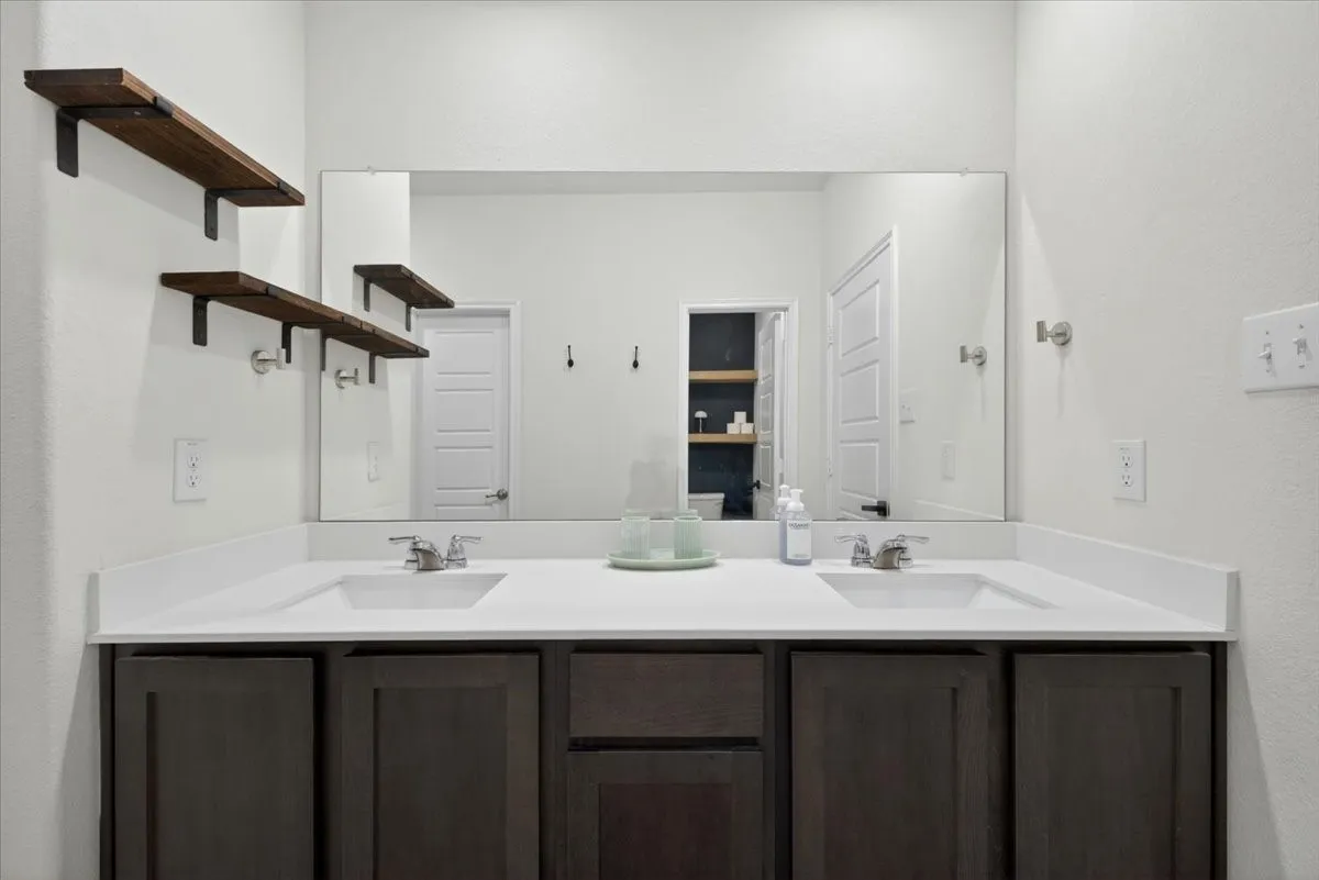 Single Family Residence For Rent in Hunt County , 146 Whitetail Way, Caddo Mills, Texas 75135, 4 Bedroom, 3 Bathroom, 2 Garage spaces, 2,081 Sqft, built in 2022, mls#21407451, Real Estate Agent in Caddo Mills, Homes For Rent in Hunt county, Homes For Rent in Caddo Mills, Realtor in Caddo Mills Texas, Real Estate Brokerage Independent Realty Texas, Luminita Cordes Realtor