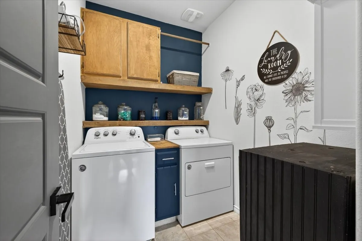 Single Family Residence For Rent in Hunt County , 146 Whitetail Way, Caddo Mills, Texas 75135, 4 Bedroom, 3 Bathroom, 2 Garage spaces, 2,081 Sqft, built in 2022, mls#21407451, Real Estate Agent in Caddo Mills, Homes For Rent in Hunt county, Homes For Rent in Caddo Mills, Realtor in Caddo Mills Texas, Real Estate Brokerage Independent Realty Texas, Luminita Cordes Realtor