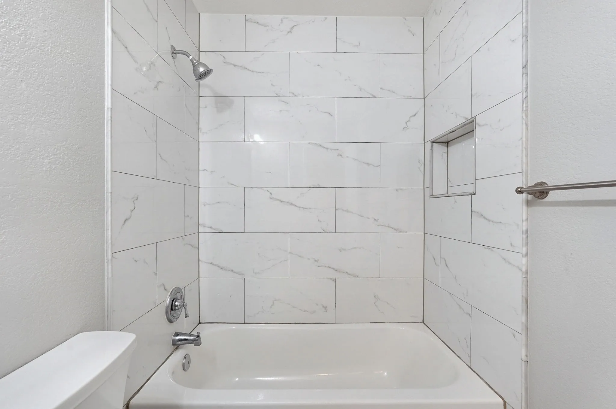 Single Family Residence For Sale in Tarrant County , 110 N Redford Lane, White Settlement, Texas 76108, 3 Bedroom, 1 Bathroom, Garage spaces, 1,040 Sqft, built in 1952, mls#21404418, Real Estate Agent in White Settlement, Homes For Sale in Tarrant county, Homes For Sale in White Settlement, Realtor in White Settlement Texas, Real Estate Brokerage Independent Realty Texas, Luminita Cordes Realtor