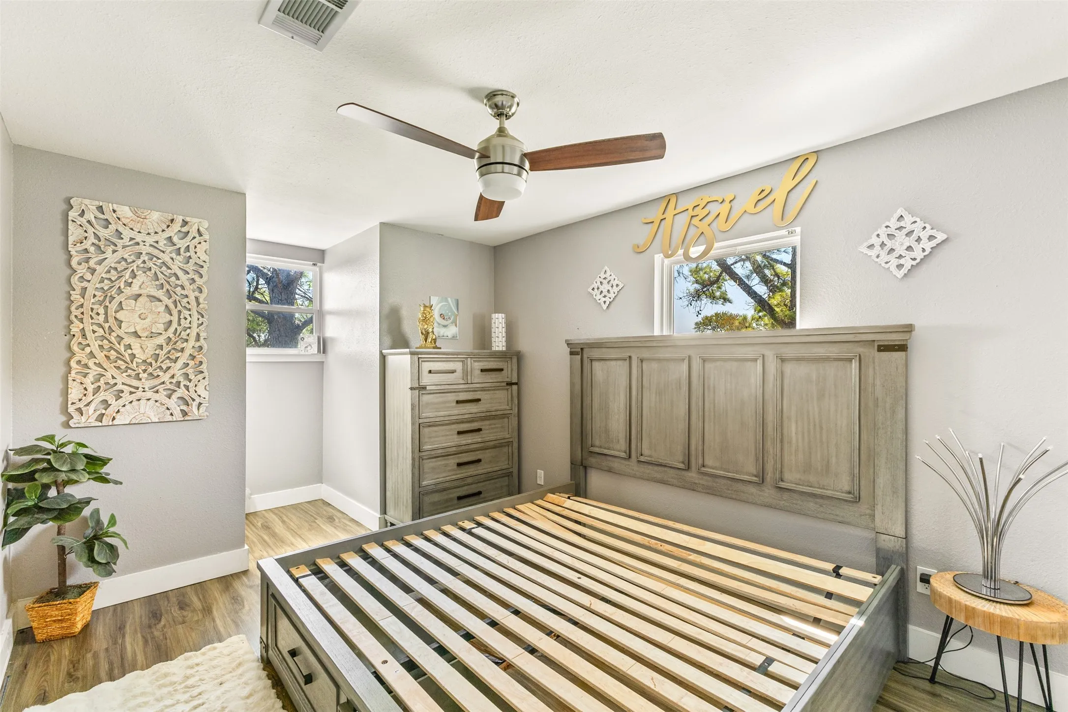 Single Family Residence For Sale in Hill County , 455 Hcr 1256, Whitney, Texas 76692, 3 Bedroom, 3 Bathroom, 2 Garage spaces, 2,046 Sqft, built in 1985, mls#21407405, Real Estate Agent in Whitney, Homes For Sale in Hill county, Homes For Sale in Whitney, Realtor in Whitney Texas, Real Estate Brokerage Independent Realty Texas, Luminita Cordes Realtor