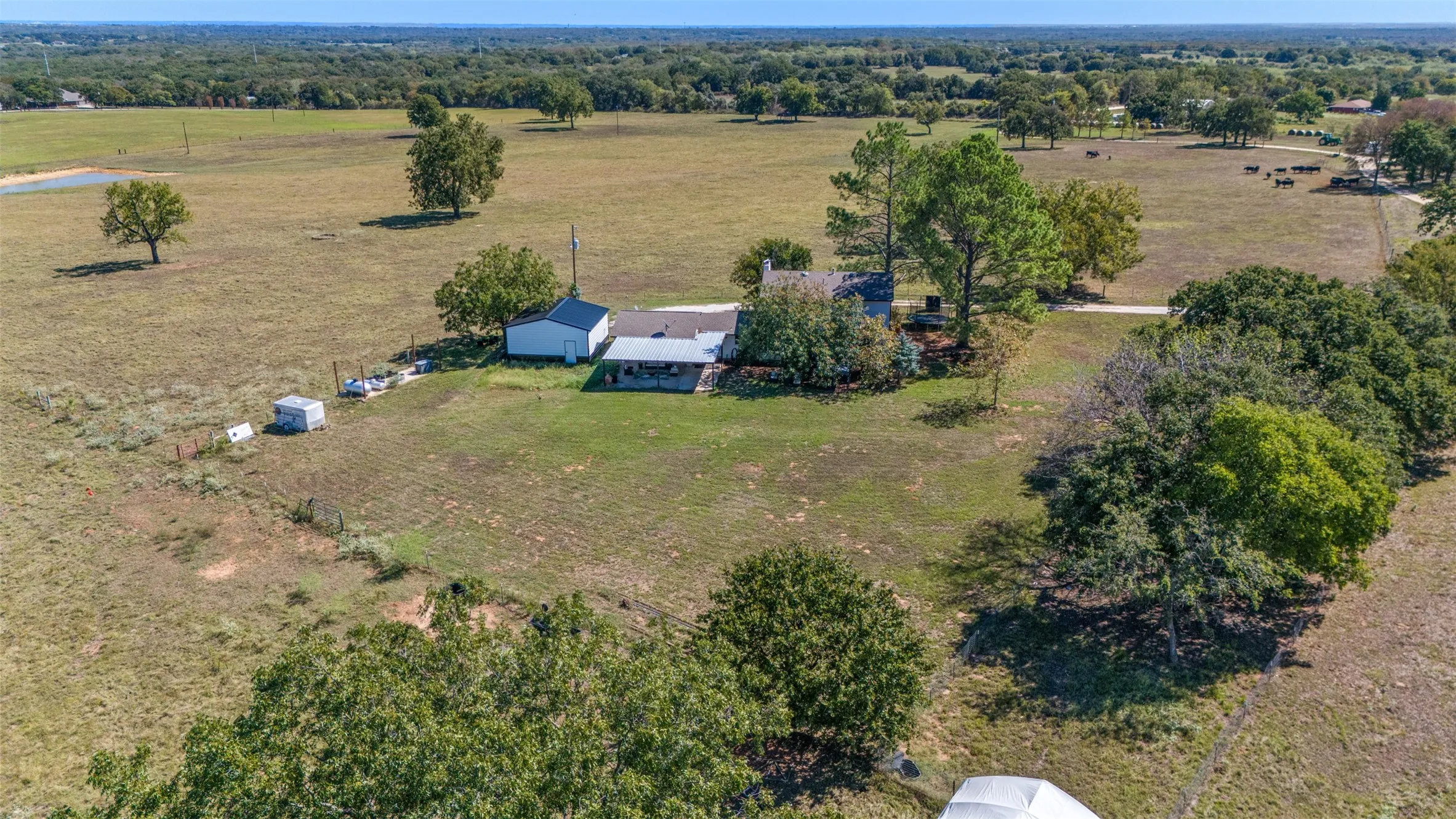 Single Family Residence For Sale in Hill County , 455 Hcr 1256, Whitney, Texas 76692, 3 Bedroom, 3 Bathroom, 2 Garage spaces, 2,046 Sqft, built in 1985, mls#21407405, Real Estate Agent in Whitney, Homes For Sale in Hill county, Homes For Sale in Whitney, Realtor in Whitney Texas, Real Estate Brokerage Independent Realty Texas, Luminita Cordes Realtor