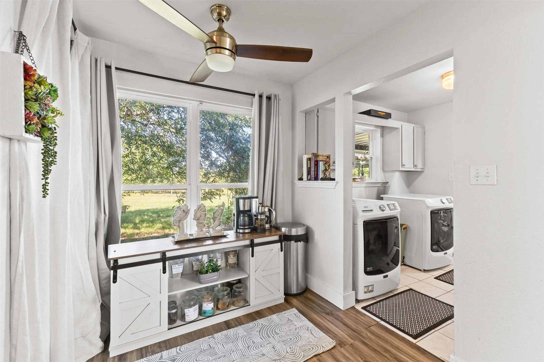 Single Family Residence For Sale in Hill County , 455 Hcr 1256, Whitney, Texas 76692, 3 Bedroom, 3 Bathroom, 2 Garage spaces, 2,046 Sqft, built in 1985, mls#21407405, Real Estate Agent in Whitney, Homes For Sale in Hill county, Homes For Sale in Whitney, Realtor in Whitney Texas, Real Estate Brokerage Independent Realty Texas, Luminita Cordes Realtor