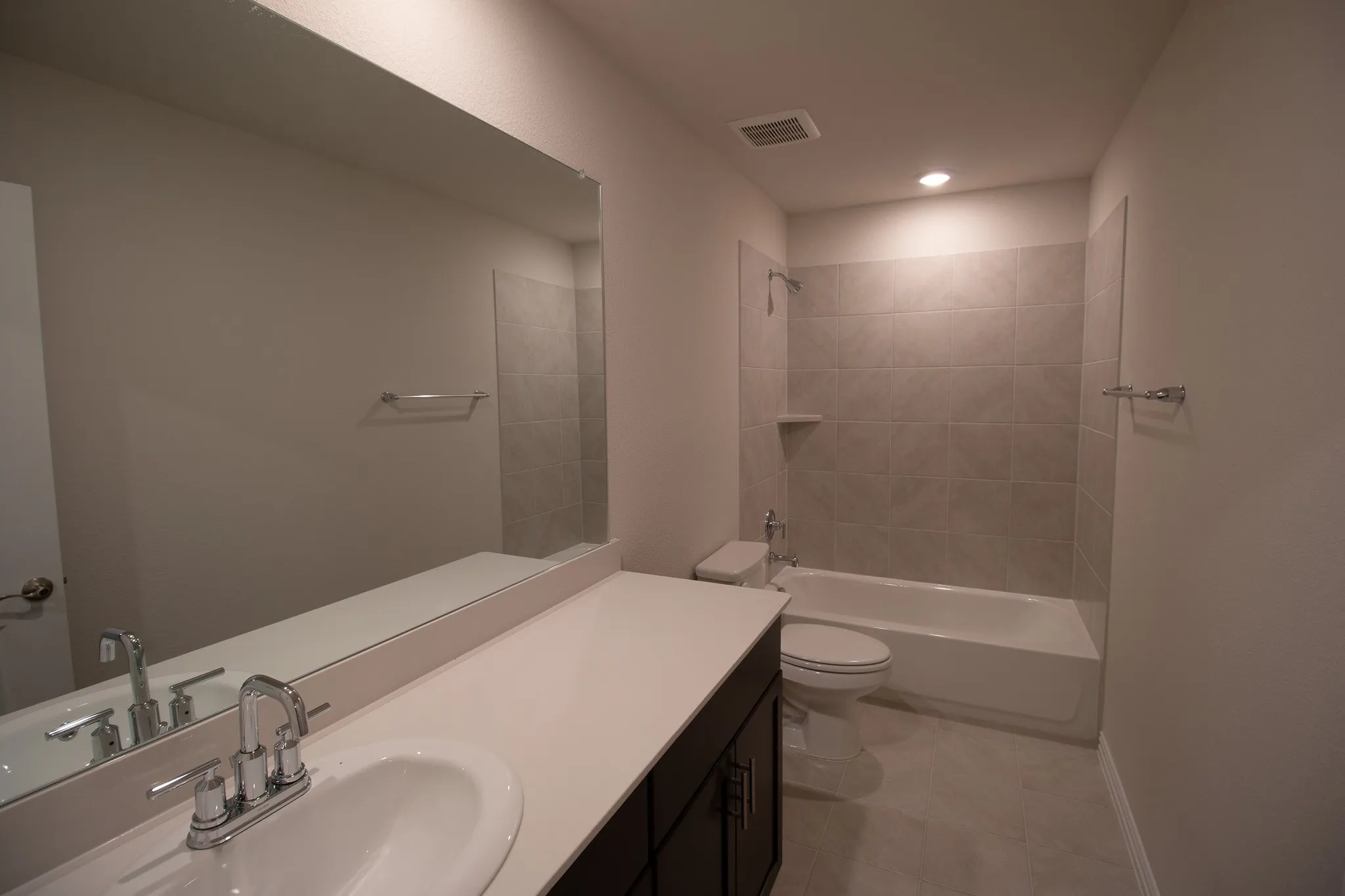 Single Family Residence For Rent in Collin County , 1202 Sweetleaf Street, Melissa, Texas 75454, 5 Bedroom, 4 Bathroom, 3 Garage spaces, 3,443 Sqft, built in 2023, mls#21407455, Real Estate Agent in Melissa, Homes For Rent in Collin county, Homes For Rent in Melissa, Realtor in Melissa Texas, Real Estate Brokerage Independent Realty Texas, Luminita Cordes Realtor