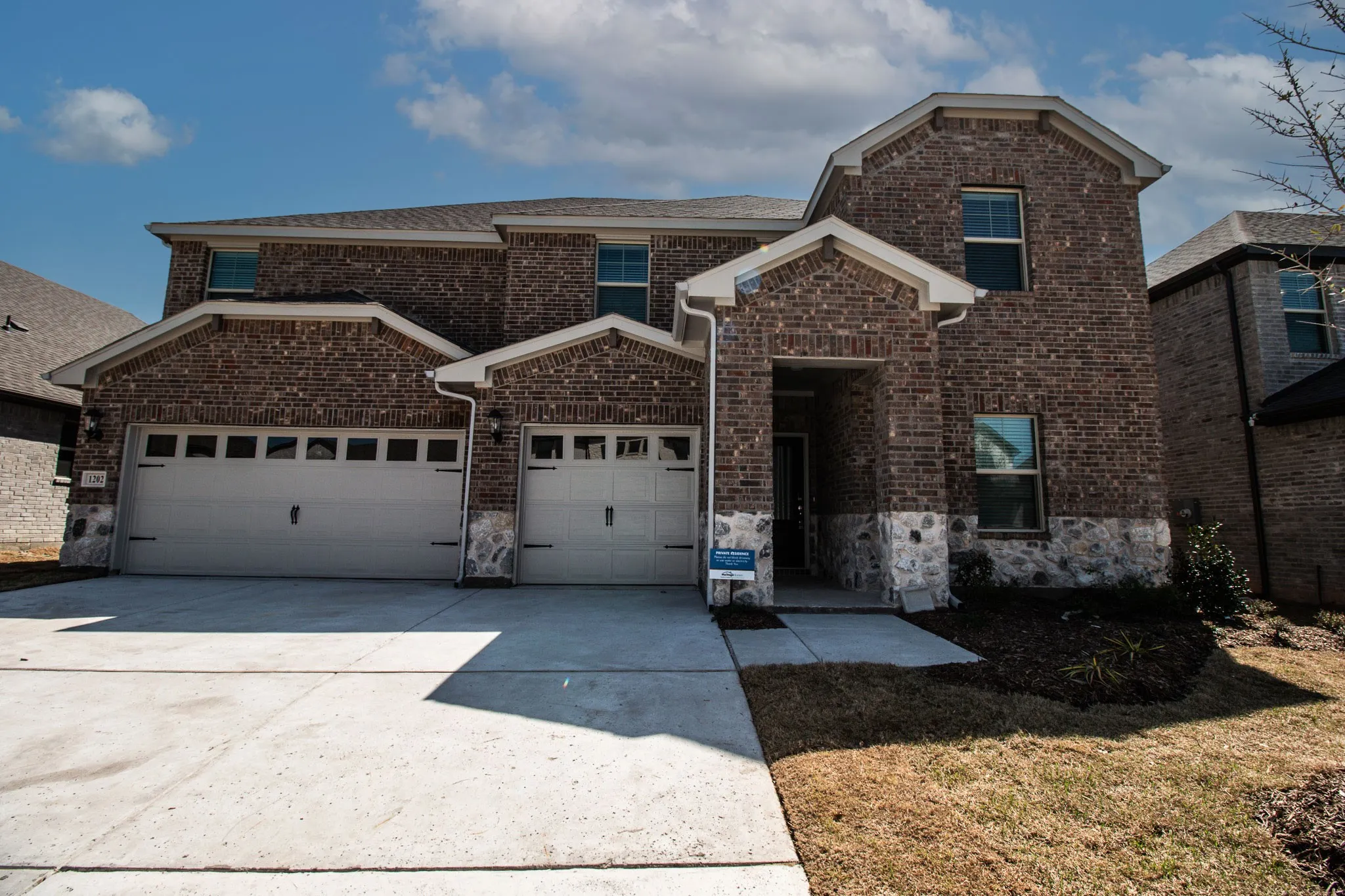 Single Family Residence For Rent