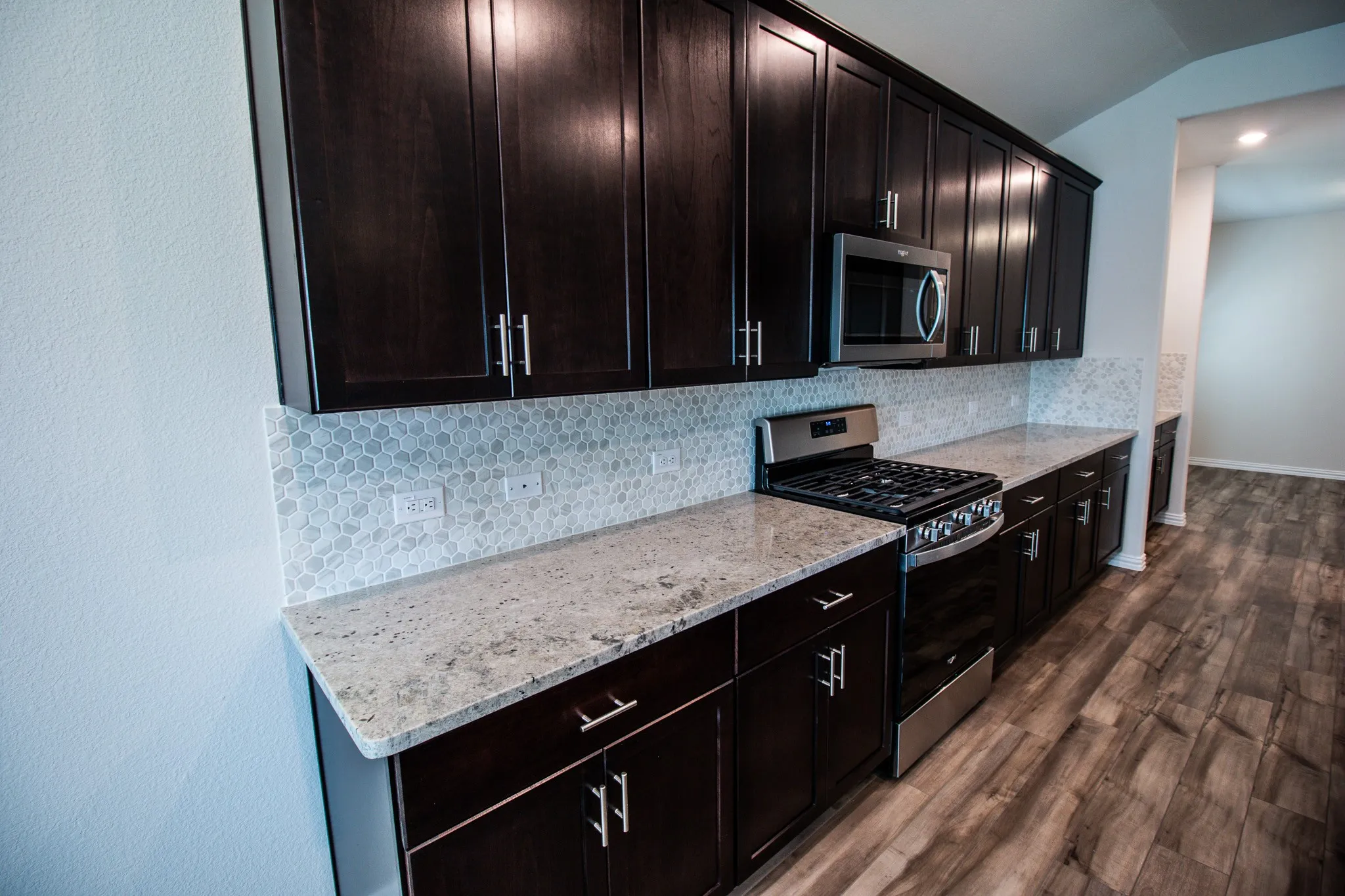 Single Family Residence For Rent in Collin County , 1202 Sweetleaf Street, Melissa, Texas 75454, 5 Bedroom, 4 Bathroom, 3 Garage spaces, 3,443 Sqft, built in 2023, mls#21407455, Real Estate Agent in Melissa, Homes For Rent in Collin county, Homes For Rent in Melissa, Realtor in Melissa Texas, Real Estate Brokerage Independent Realty Texas, Luminita Cordes Realtor