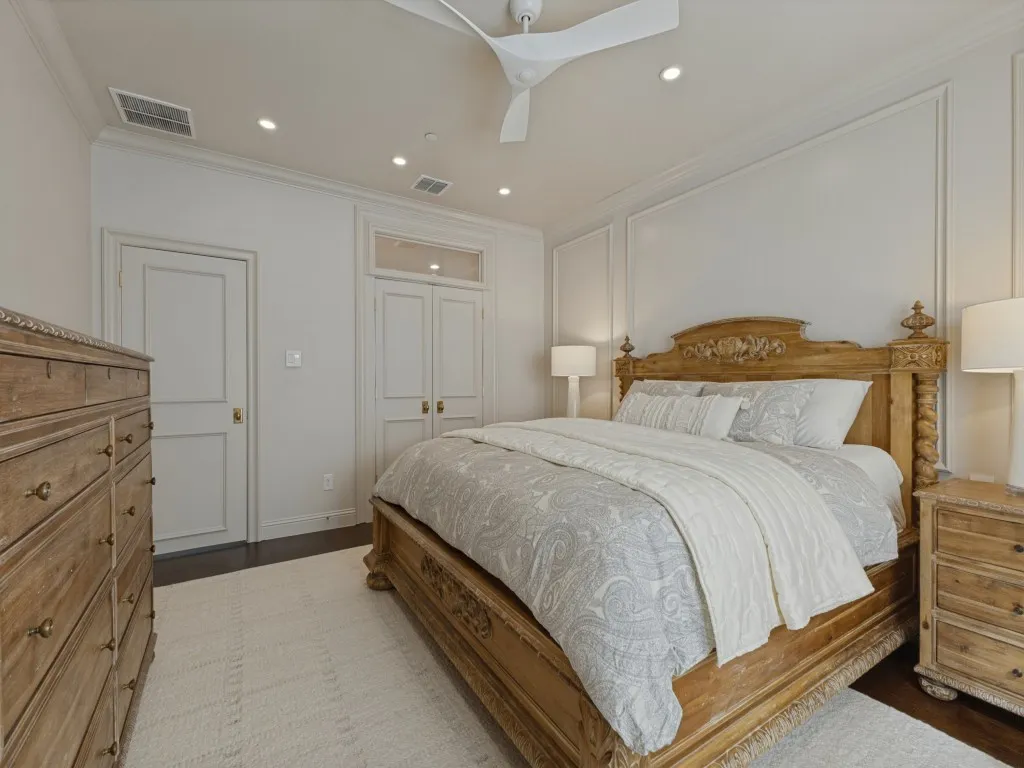 Townhouse For Sale in Denton County , 4224 Mingo Drive, Carrollton, Texas 75010, 3 Bedroom, 3 Bathroom, 2 Garage spaces, 2,091 Sqft, built in 2022, mls#21398956, Real Estate Agent in Carrollton, Homes For Sale in Denton county, Homes For Sale in Carrollton, Realtor in Carrollton Texas, Real Estate Brokerage Independent Realty Texas, Luminita Cordes Realtor